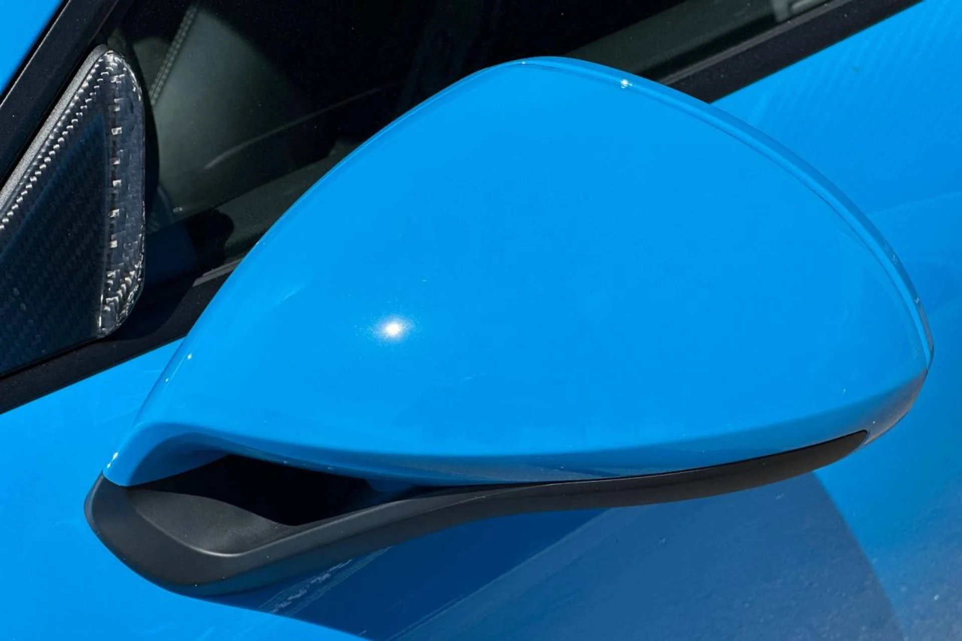 mph037_888033118_1280_ce87b3b05a