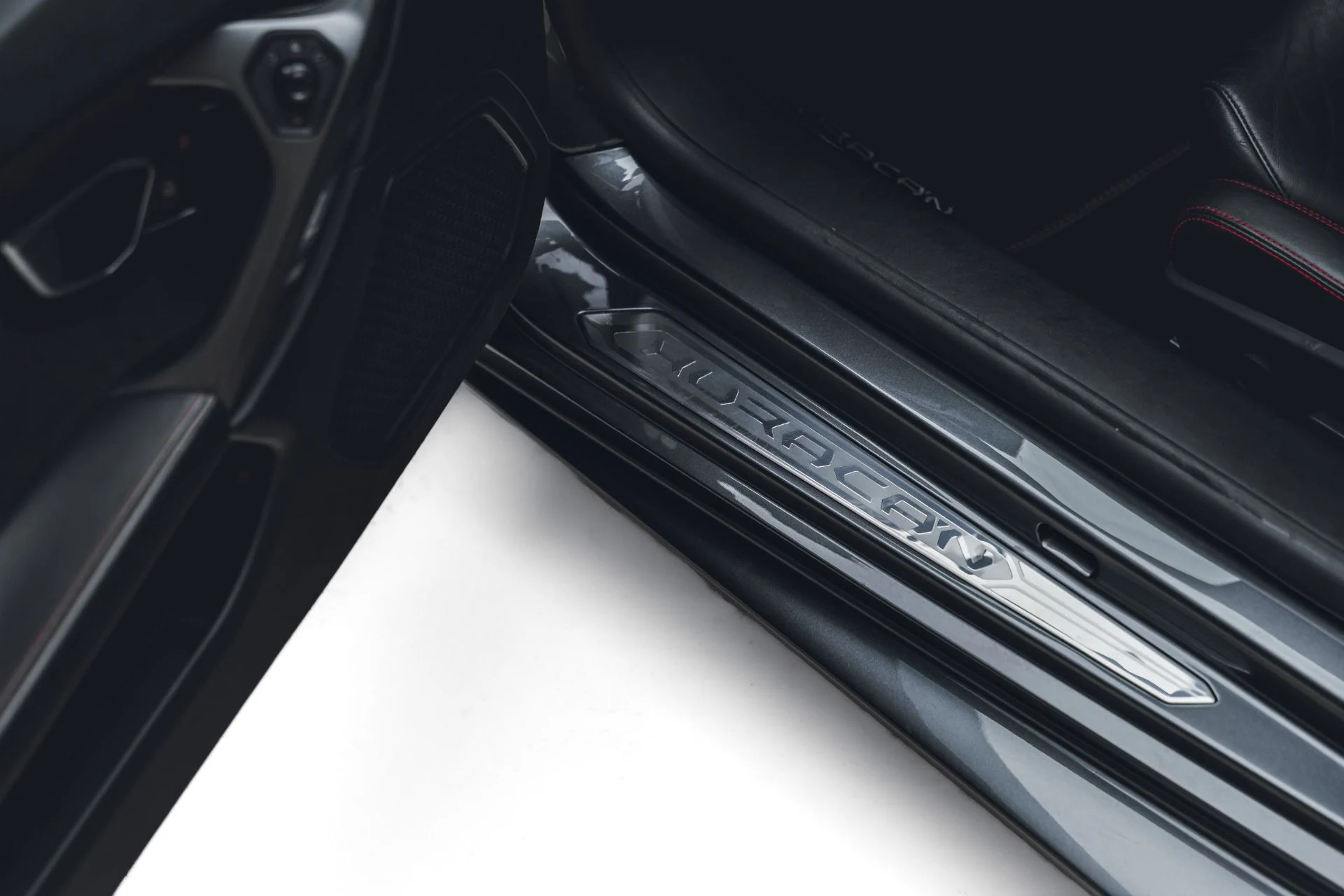 mph037_888101053_Used_2017_Lamborghini_Huracan_LP_580_2_Spyder_1781555636_f42f6029b4