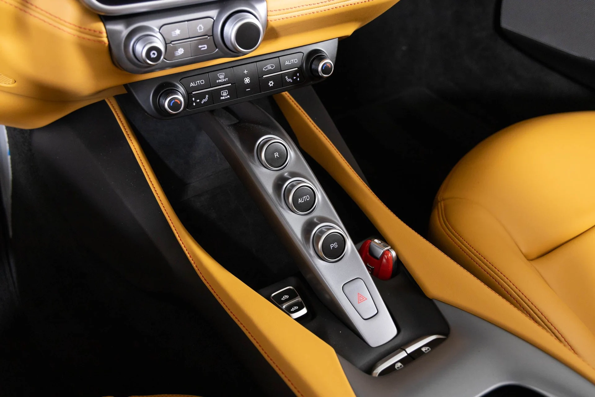 mph037_888221992_f06c2c16620f4c4c8d0824f72d136631_35f86fd9a0