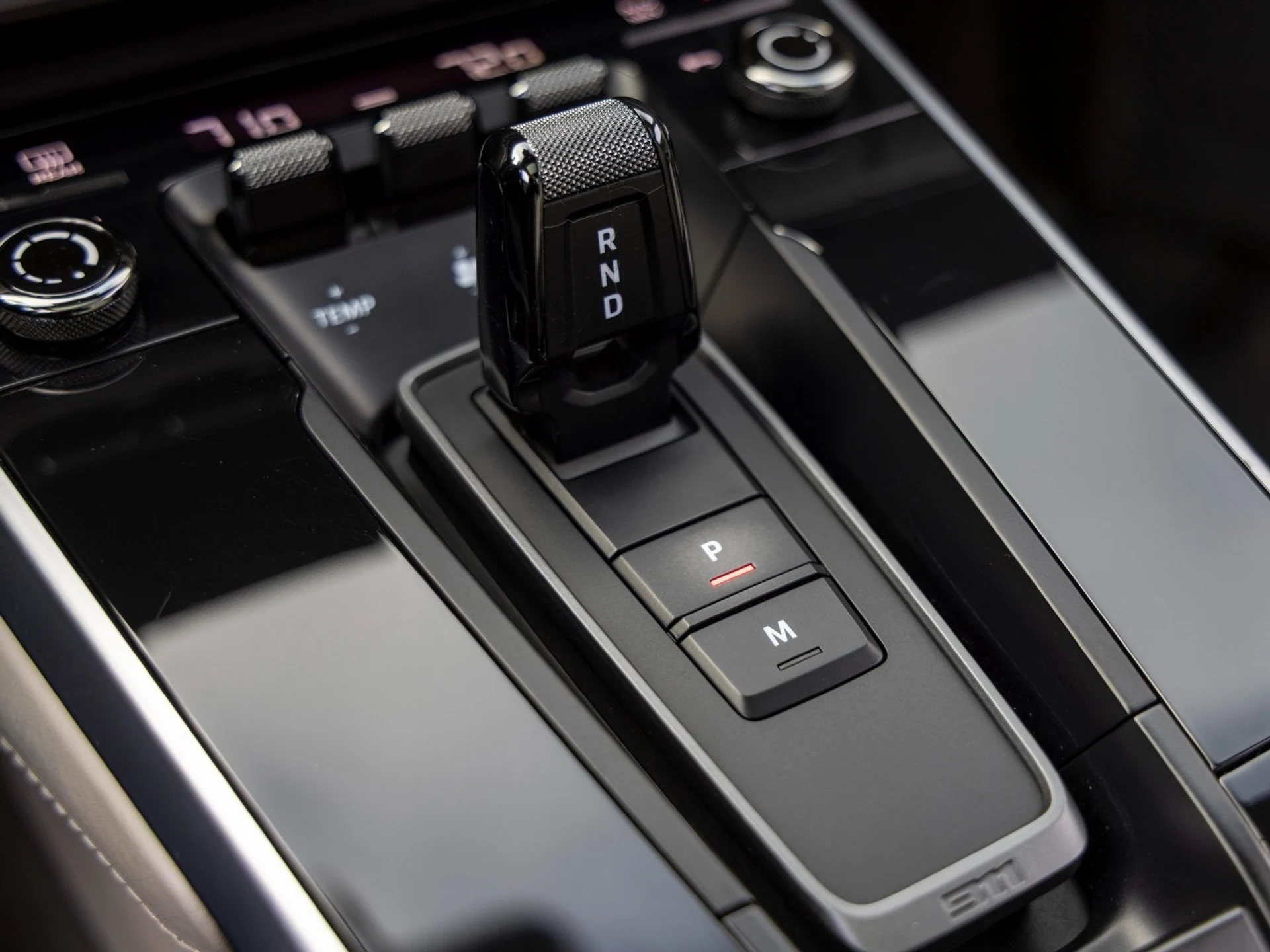 mph037_893553060_38_af6ede4f8a