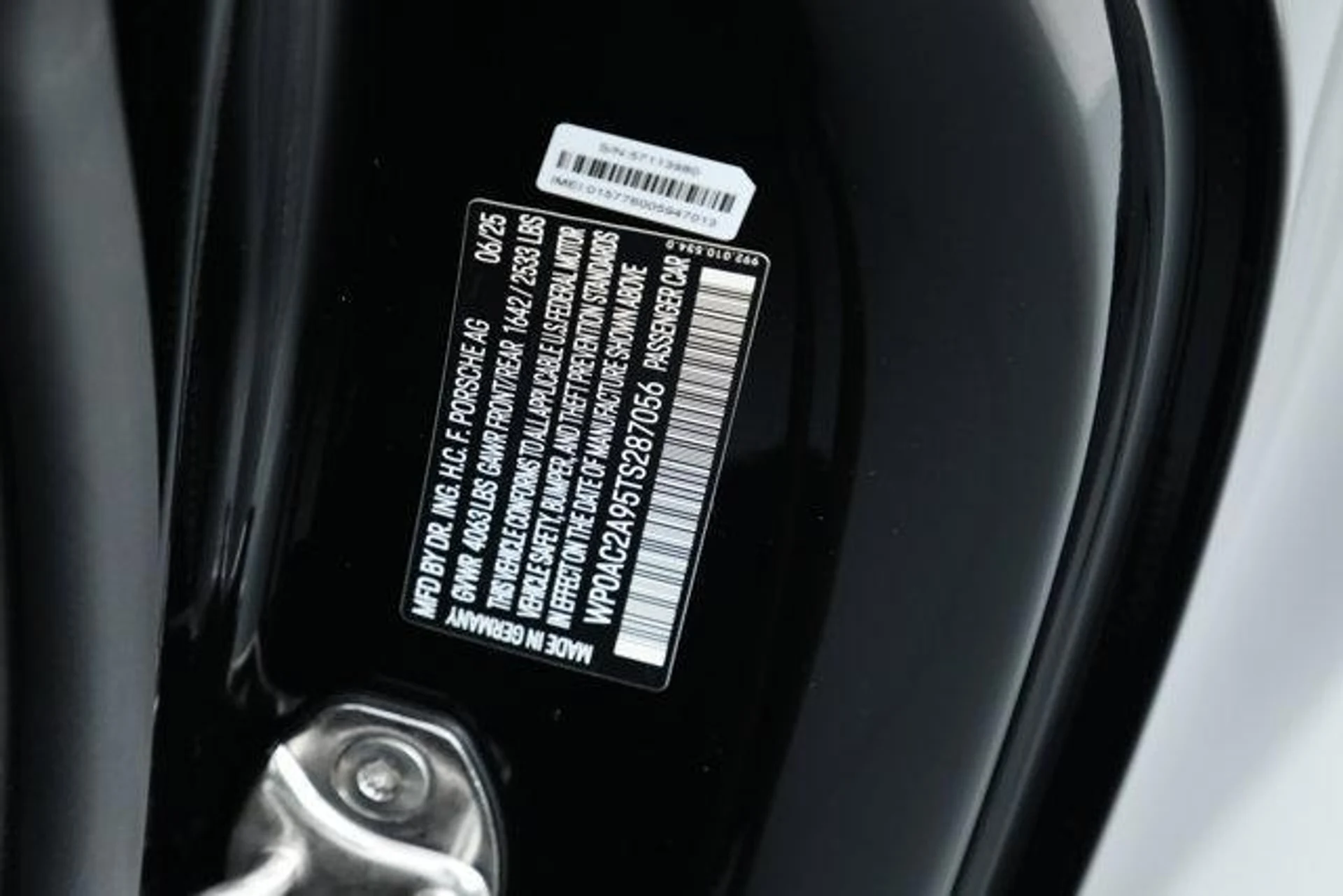 mph037_901983418_avnx_Z0p_Io_Mr_Mf0_HZ_5_Un9_UV_7_B_Vo_142bee8843