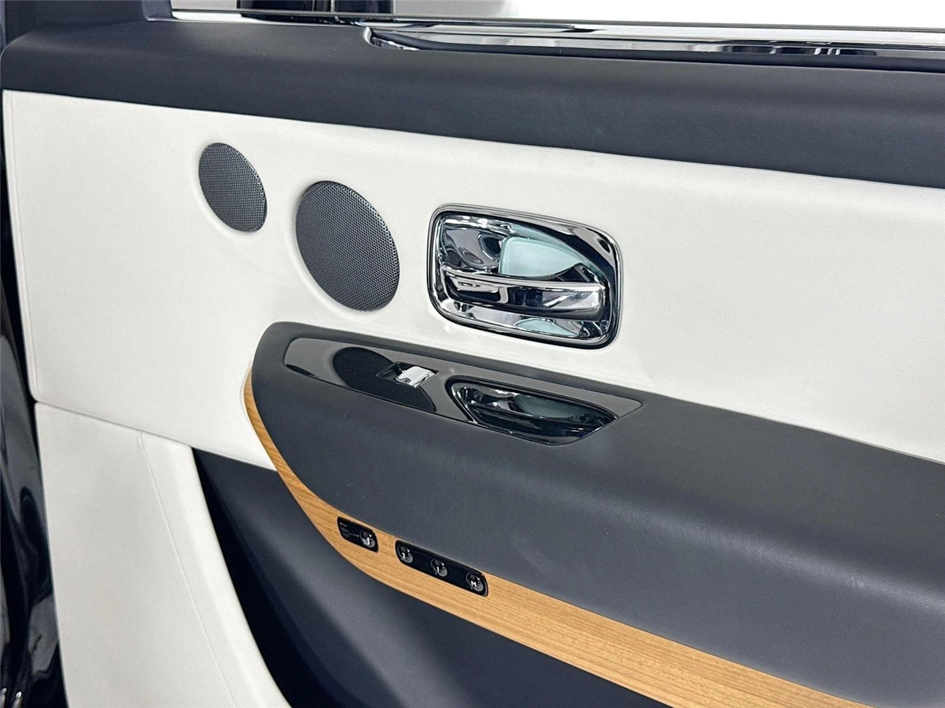 mph037_910398534_1cde21a34d39183eaf7856925a62a97b_12caa07f77