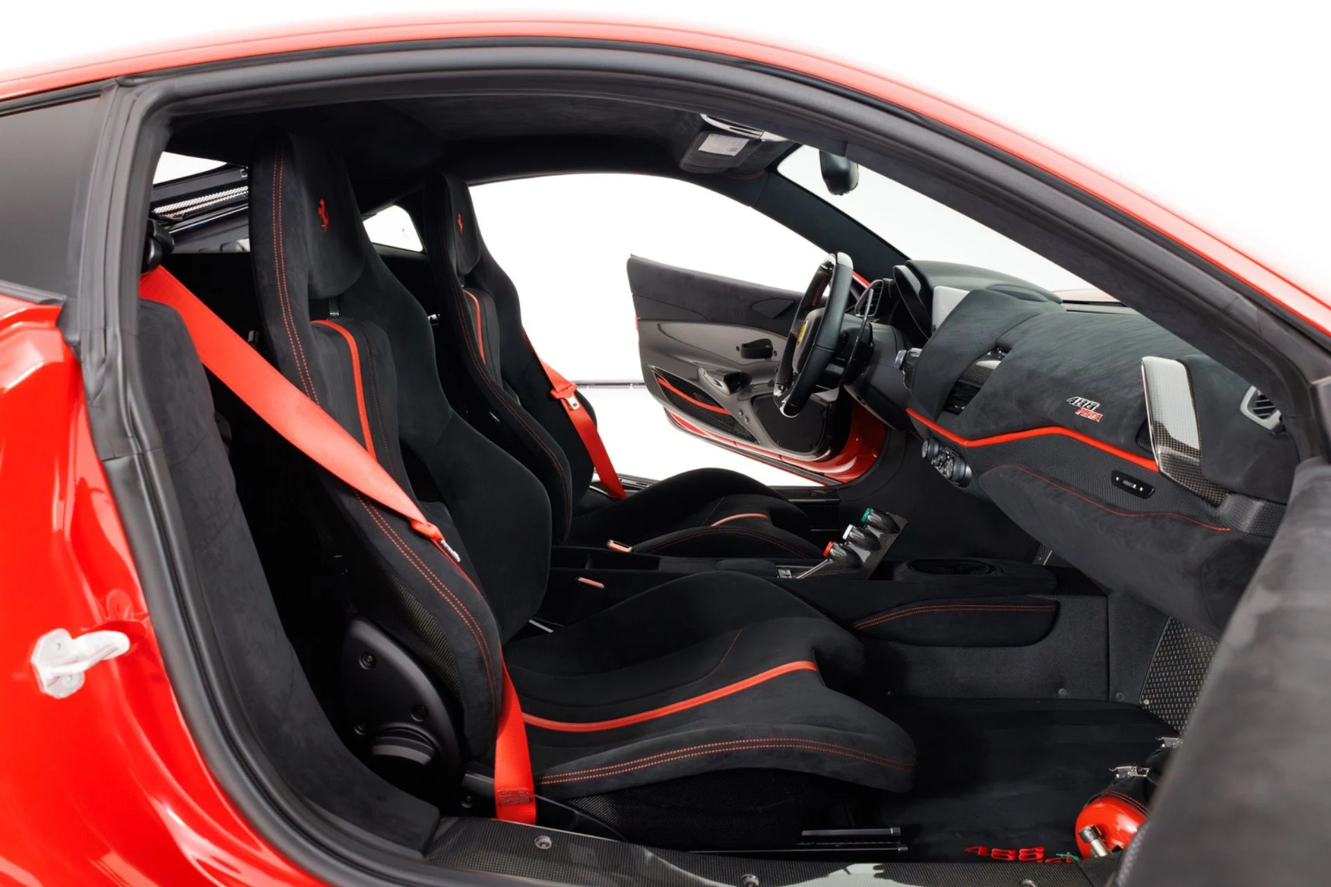 mph037_913114809_Used_2020_Ferrari_488_Pista_1775511006_7aab1bba86