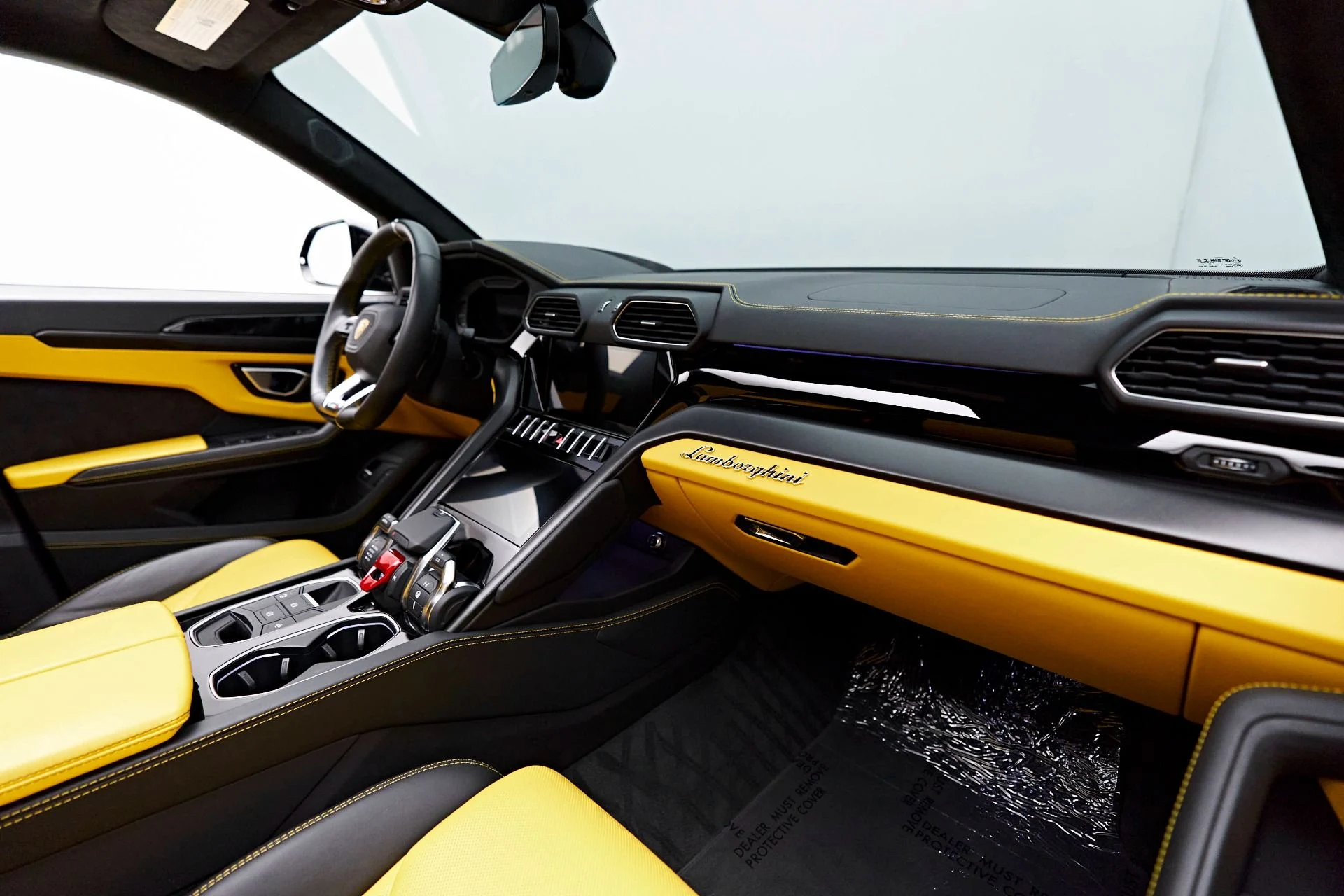 mph037_91361116_Used_2022_Lamborghini_Urus_1714440387_fd7fecd436