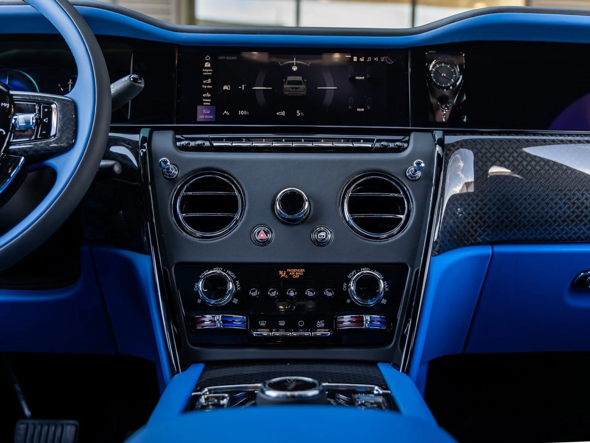 mph037_933121845_38_ceaebbfe96