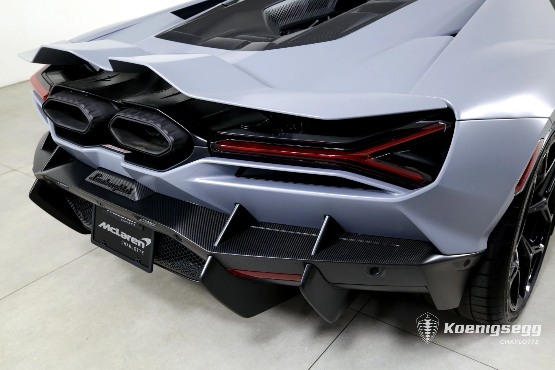 mph037_937336372_Used_2024_Lamborghini_Revuelto_1740520179_a027313888