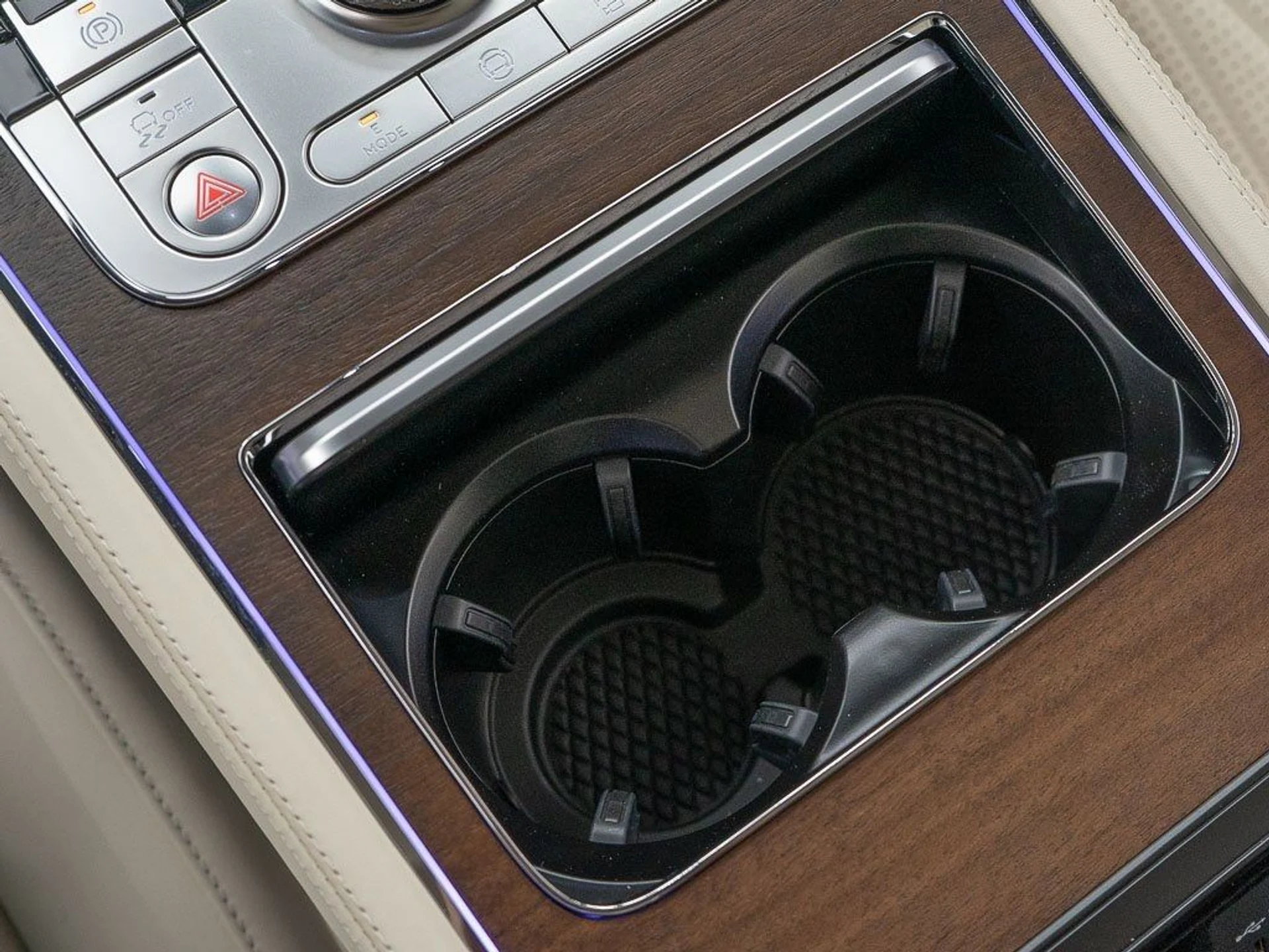 mph037_942585480_dd87c521ddec226d7053db864f7c2129_548b97fd22