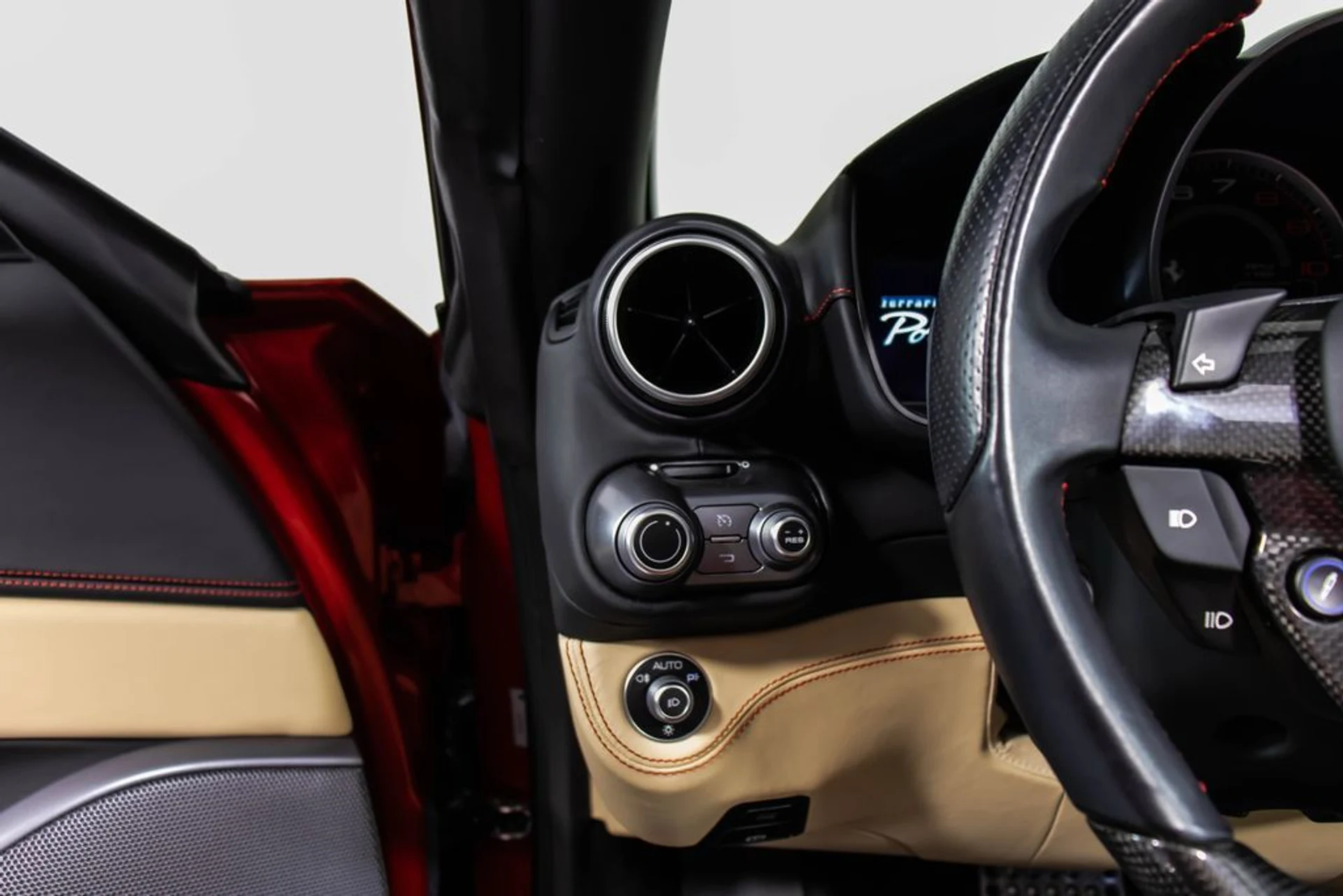 mph037_94626141_52cdb18f13cd4241671c432b7c23801bx_de14a450f8