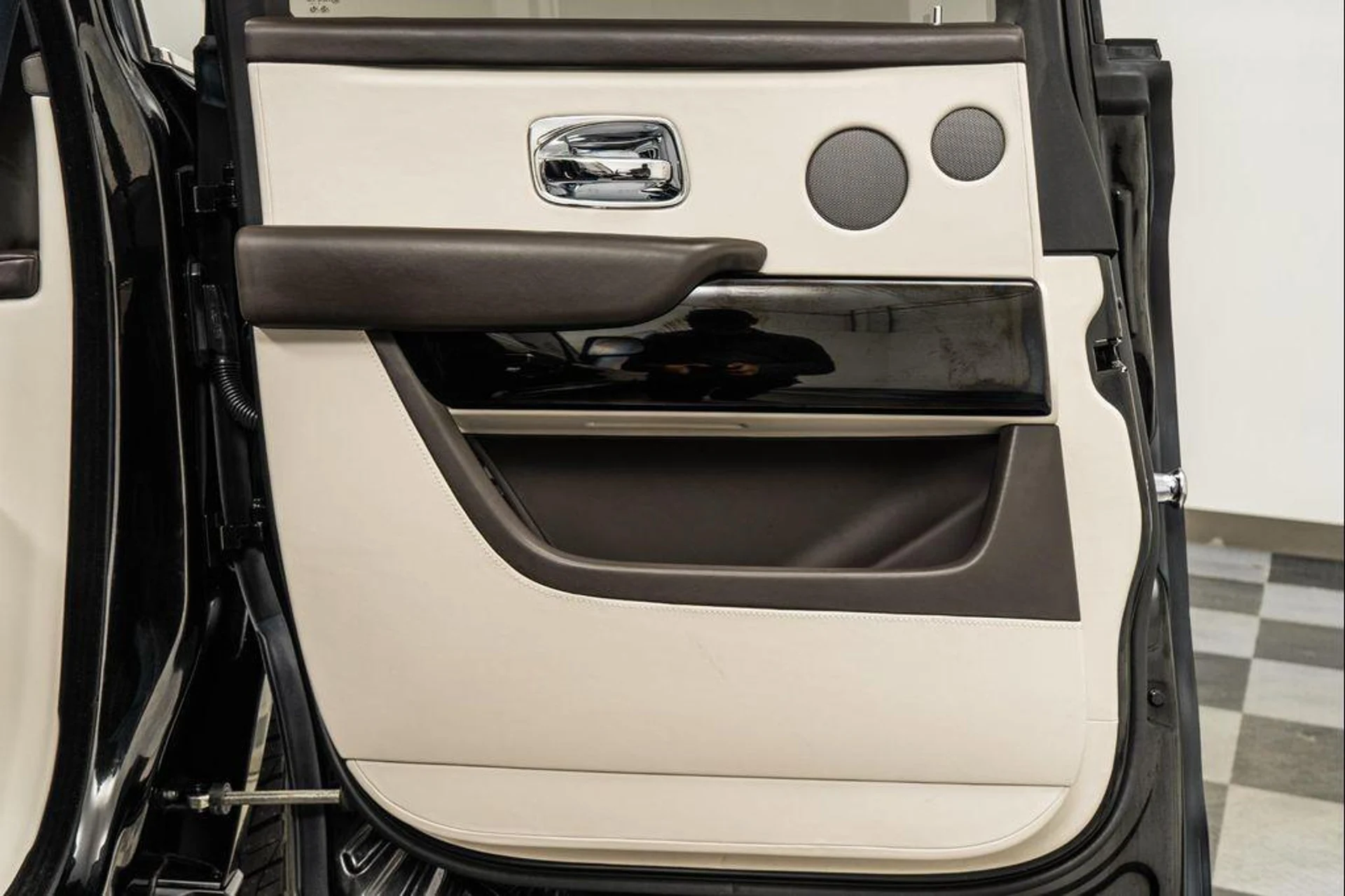 mph037_964254940_Nf_DNKC_Mt_PT_47_R4y_V_Fgb_Bh4_ESQ_4_U_adc745cfe1