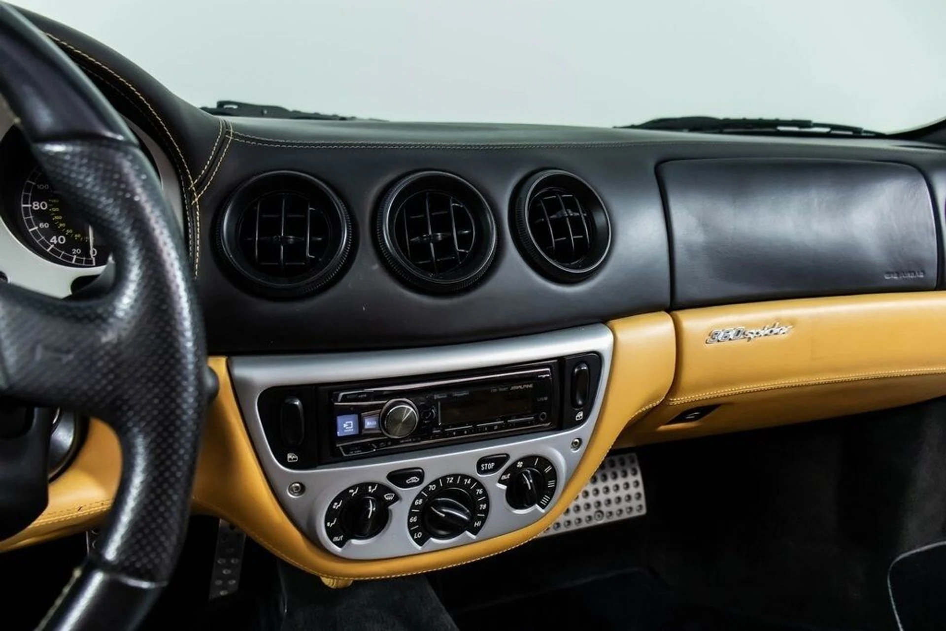 mph037_967262212_dd60b8eb99f1dbe28122513e2939e55ex_327b62f5ba