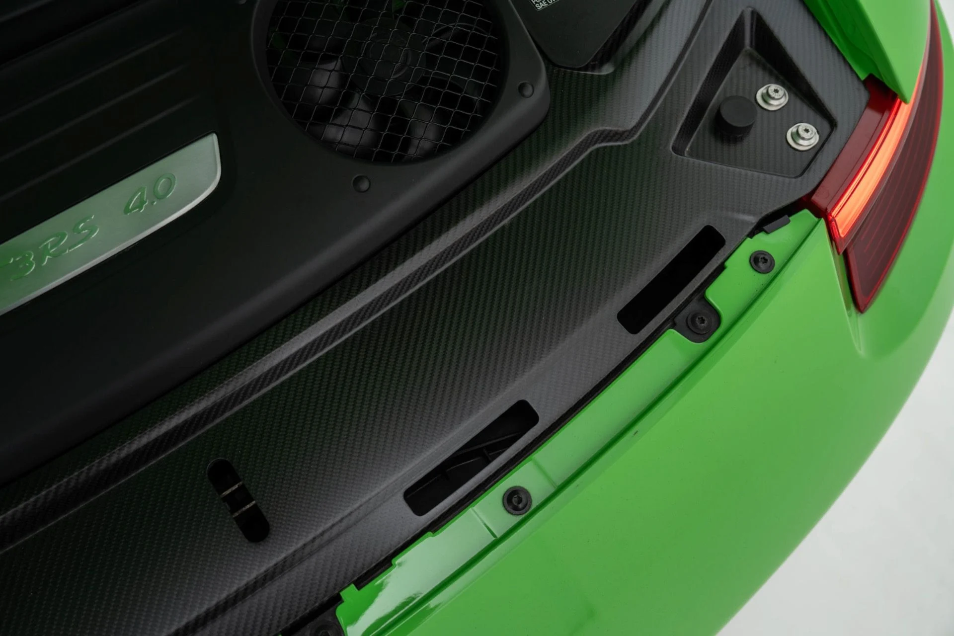 mph037_972062675_Used_2019_Porsche_911_GT_3_RS_1774471171_5d0aebd571