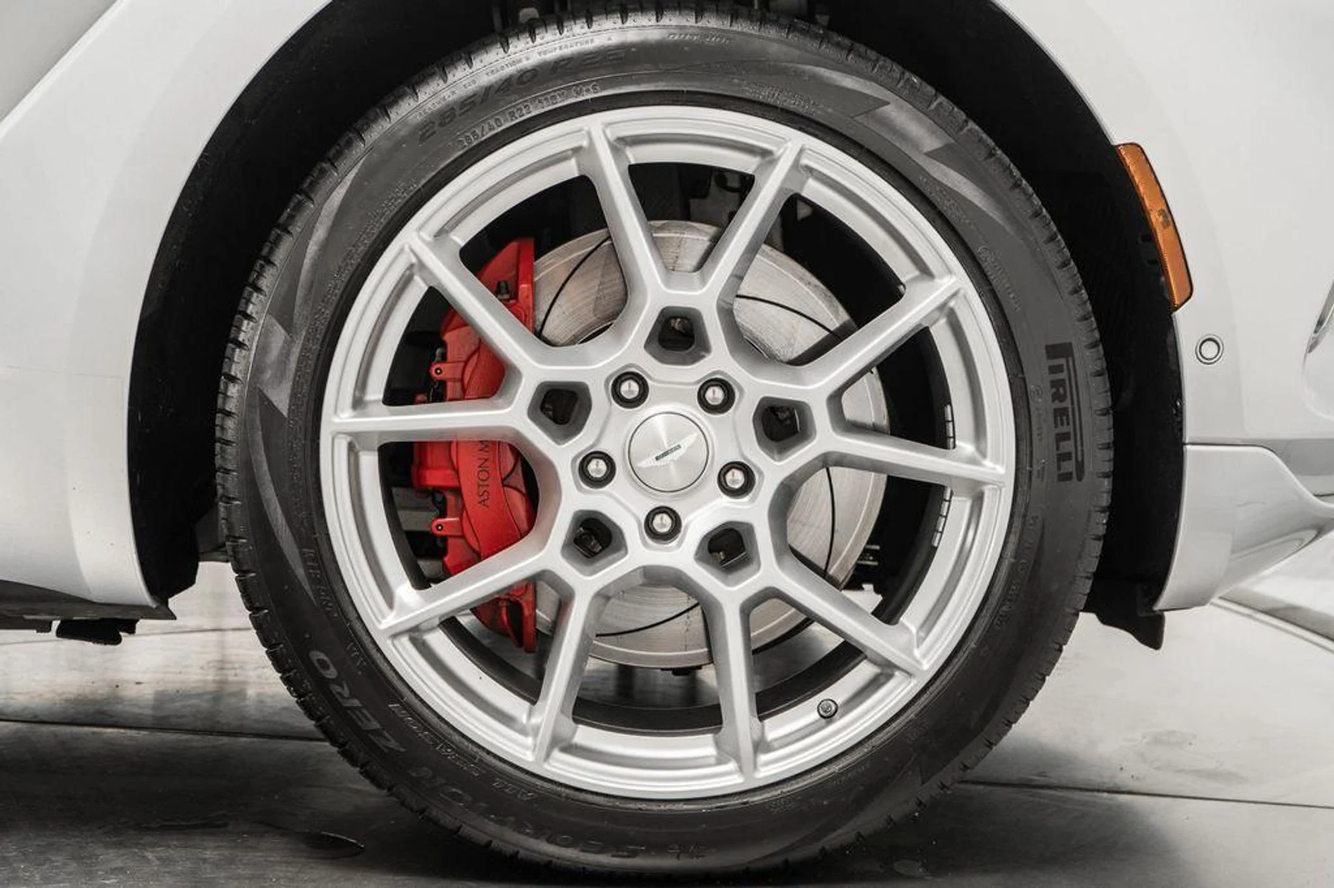 mph037_977360740_0_WJM_9l_KU_70p7cv_A2_Ixuxgcemh_Sw_b6d919446b