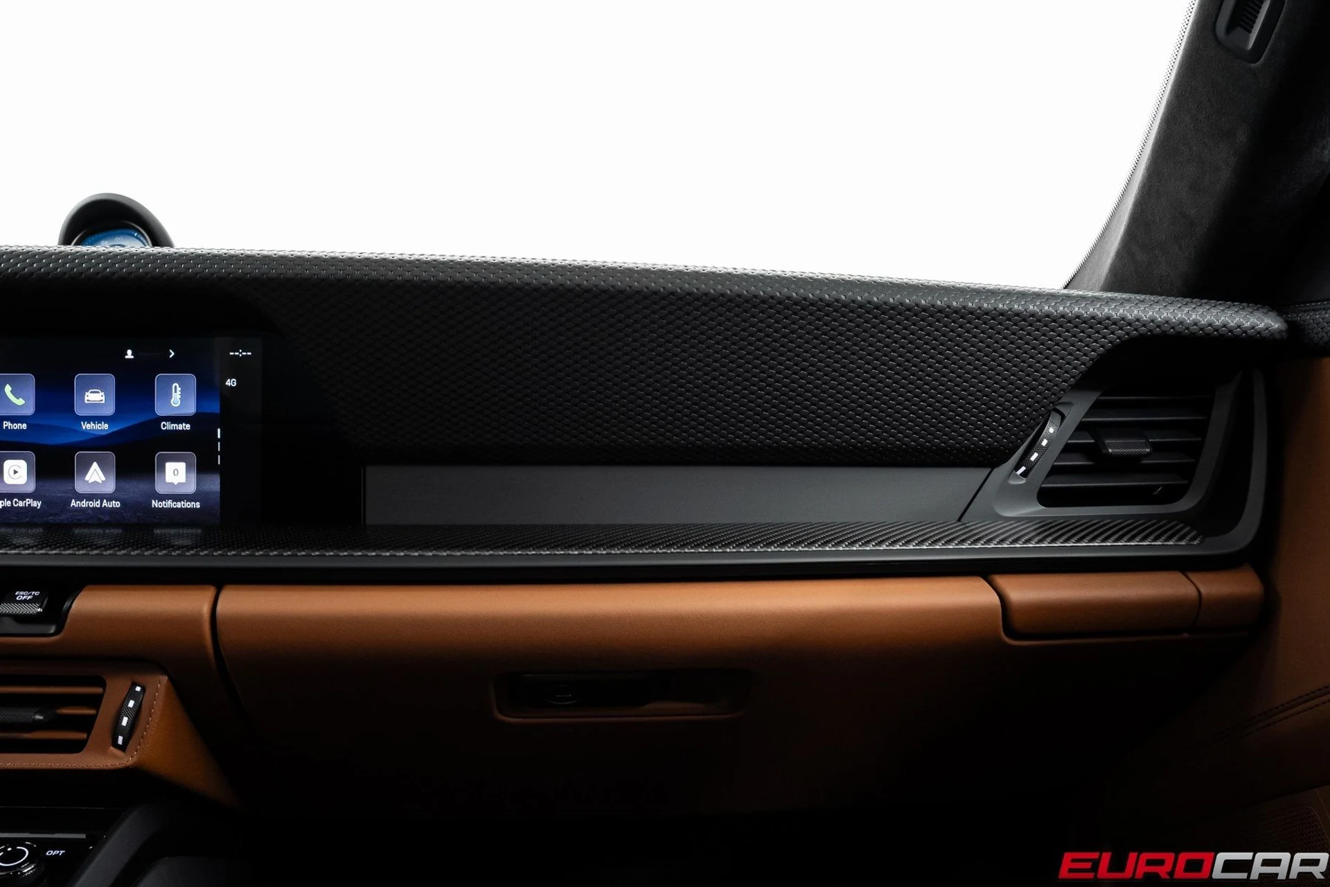 mph037_982440715_image_38_5b1c26718a