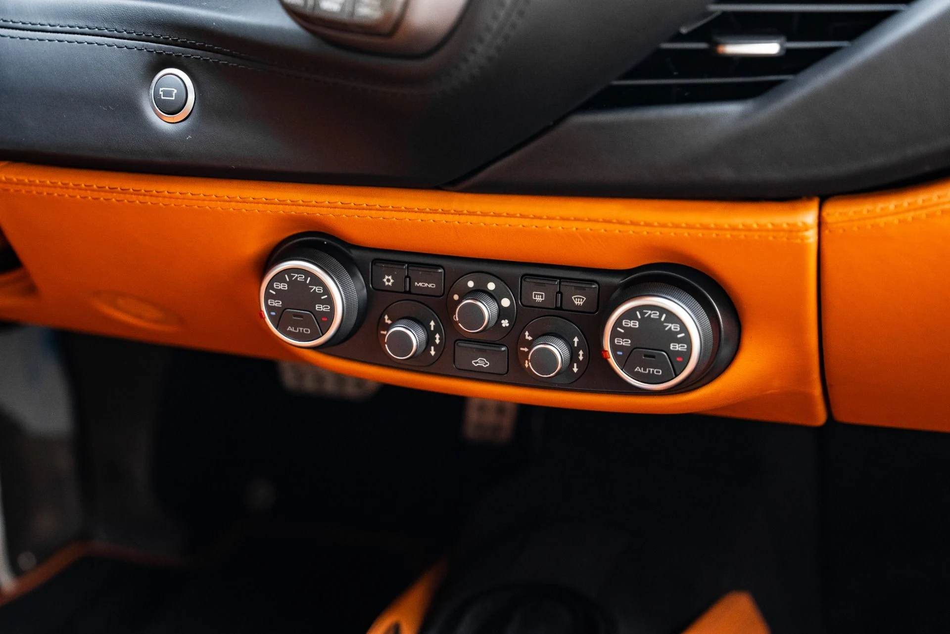 mph037_988719394_Used_2018_Ferrari_488_GTB_1767046260_12b62026a9