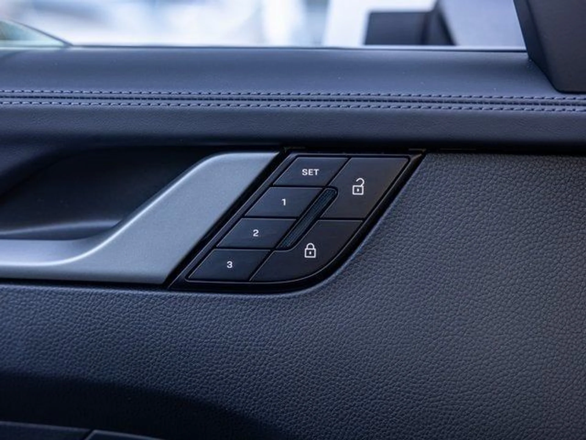 mph037_995393568_38_f697d0ed4b