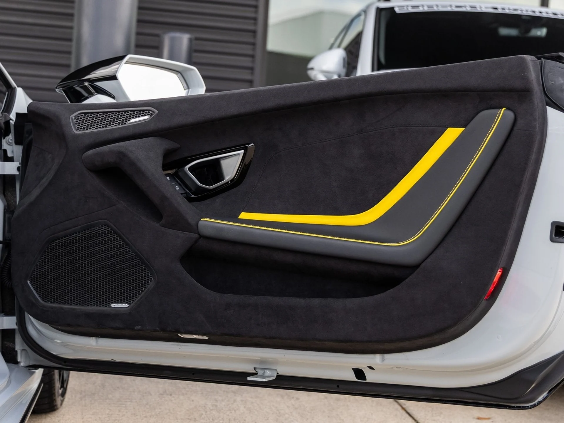 mph037_999270373_38_6765f52798