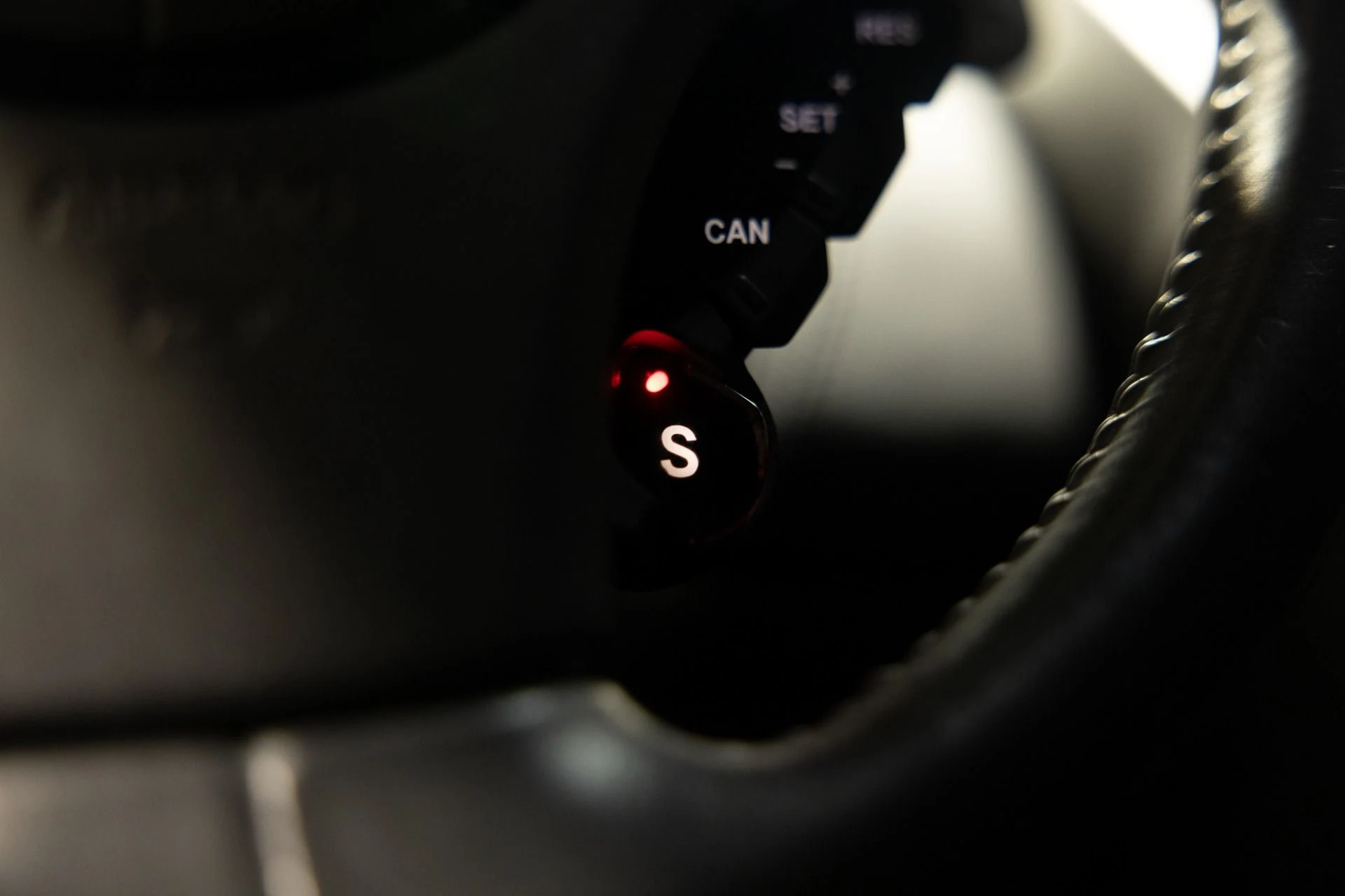 mph038_1005142797_Used_2019_Aston_Martin_Rapide_AMR_257000_MSRP_1764127123_17c484014e