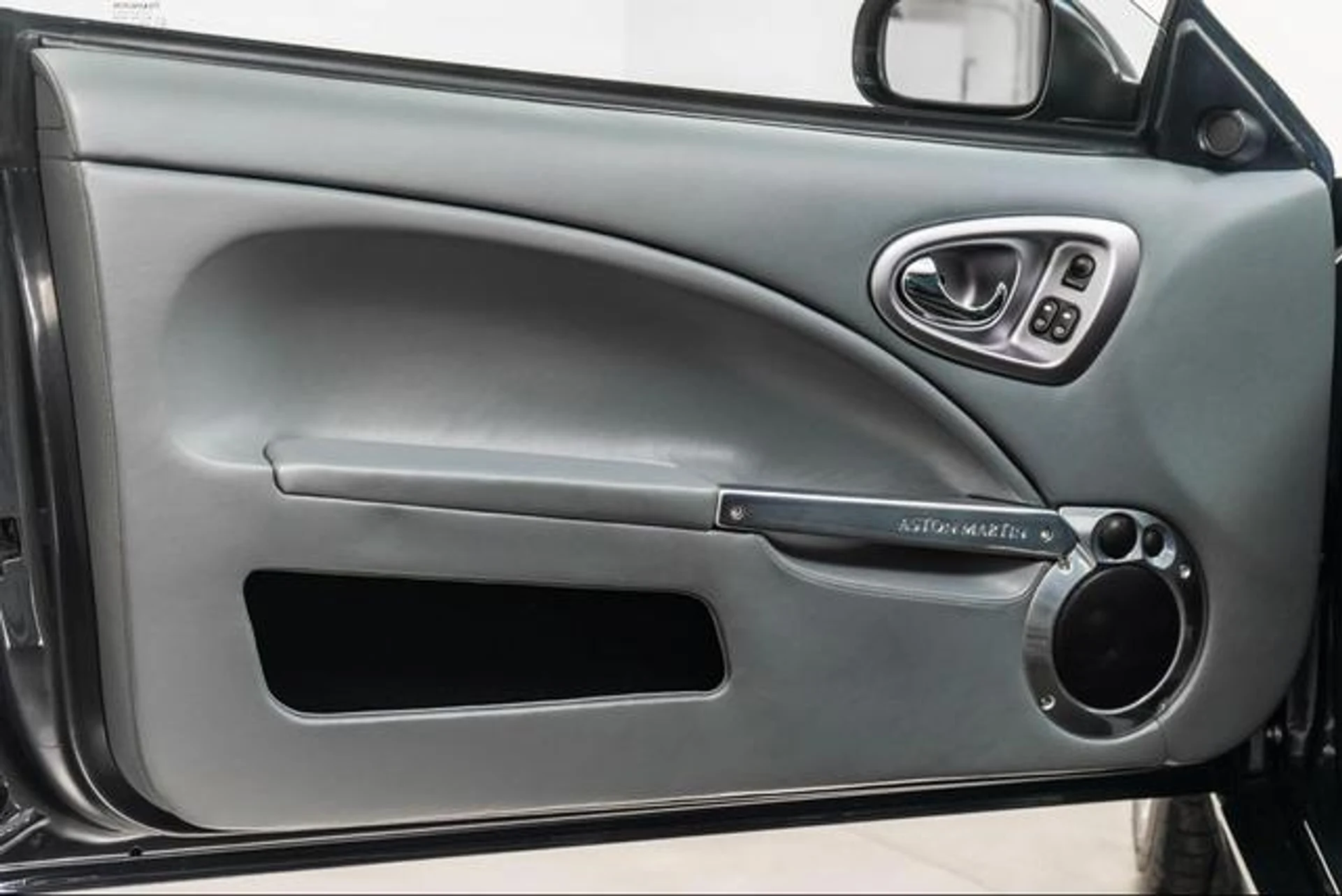 mph038_1018658317_ZMK_8_Xsgp_Bilsr_S0_WVFP_Gooh0_D68_4d7810d3ed