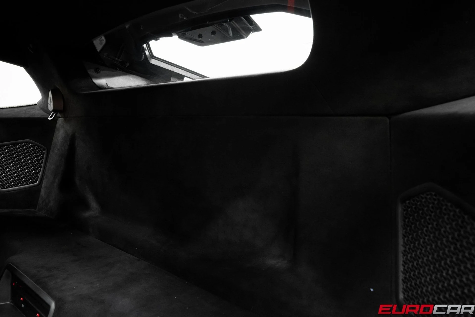 mph038_1036318853_image_39_14cd9557d0