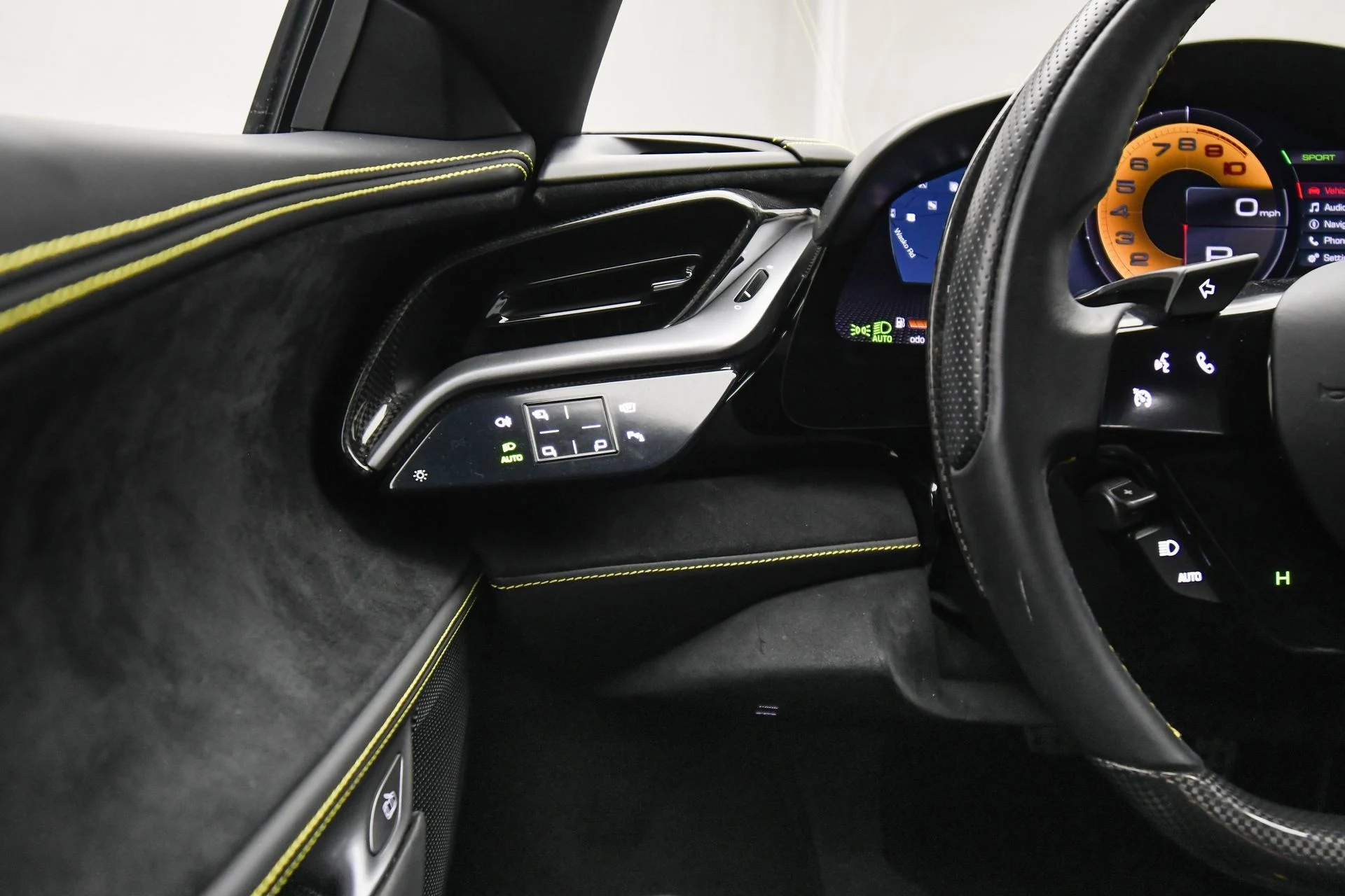 mph038_104082837_e35ea38a750c4e36ba5da5e5bc997033_3337e3db31