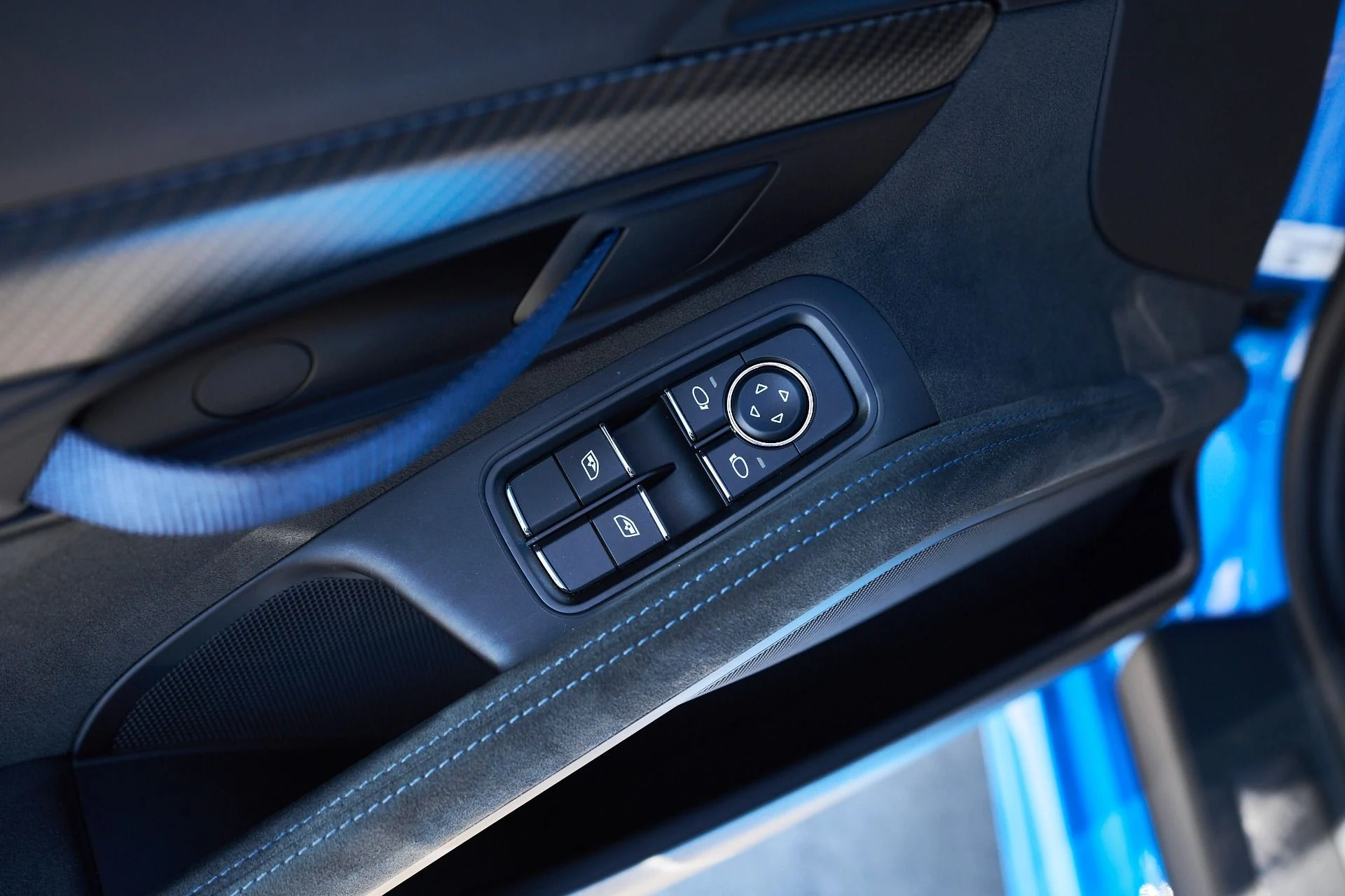 mph038_1055991395_Used_2023_Porsche_718_Cayman_GT_4_RS_1760748908_a9bad29c0a