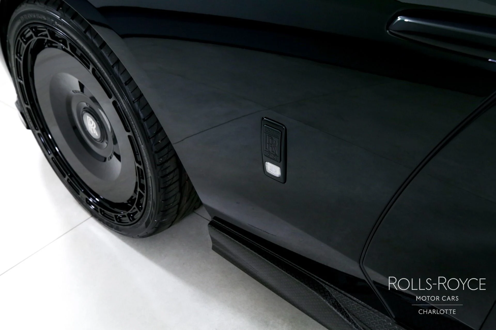 mph038_105908470_Used_2024_Rolls_Royce_Spectre_1744988373_99abd39afa