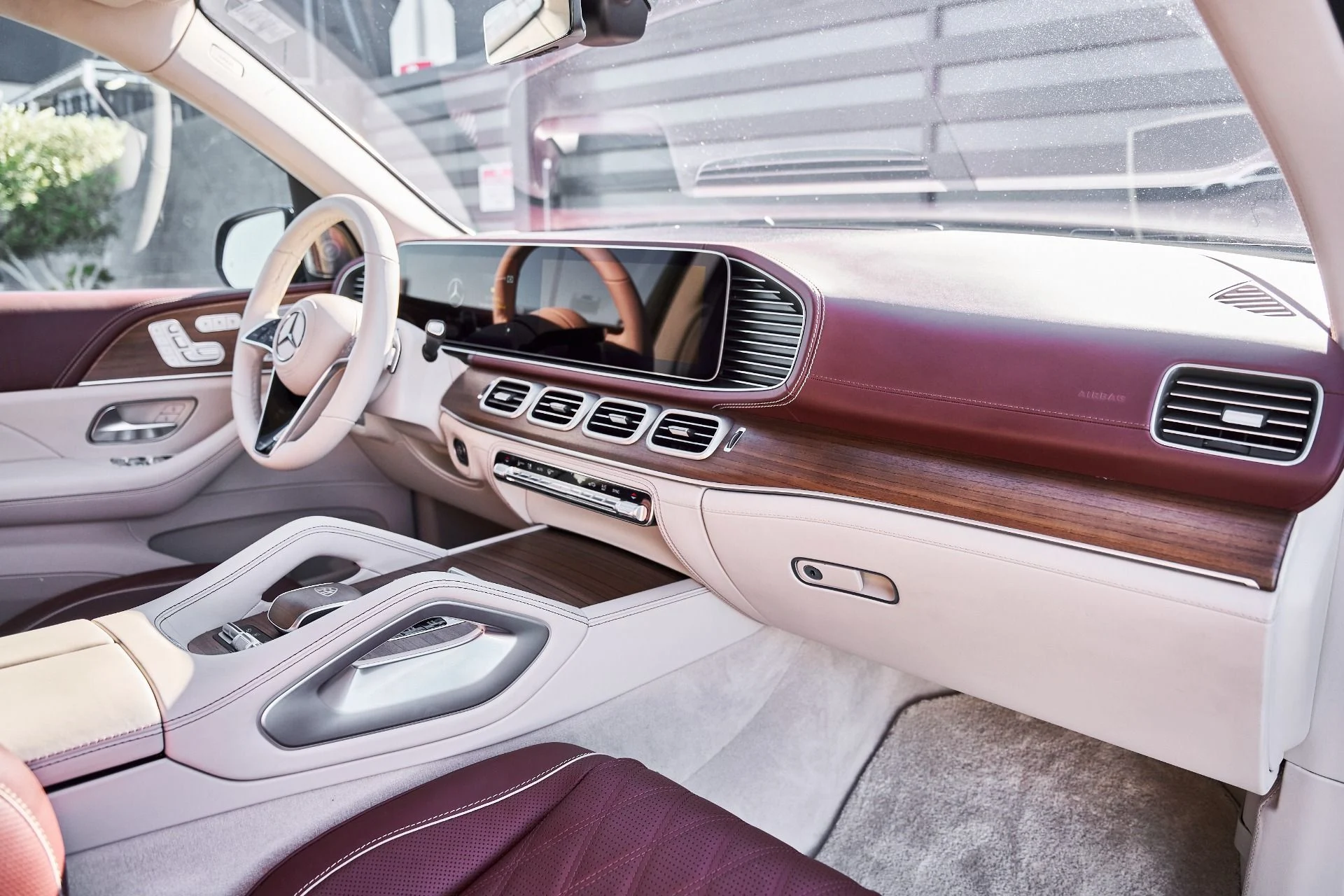 mph038_106443138_Used_2024_Mercedes_Benz_GLS_Maybach_GLS_600_1776125662_22e9d4a69f