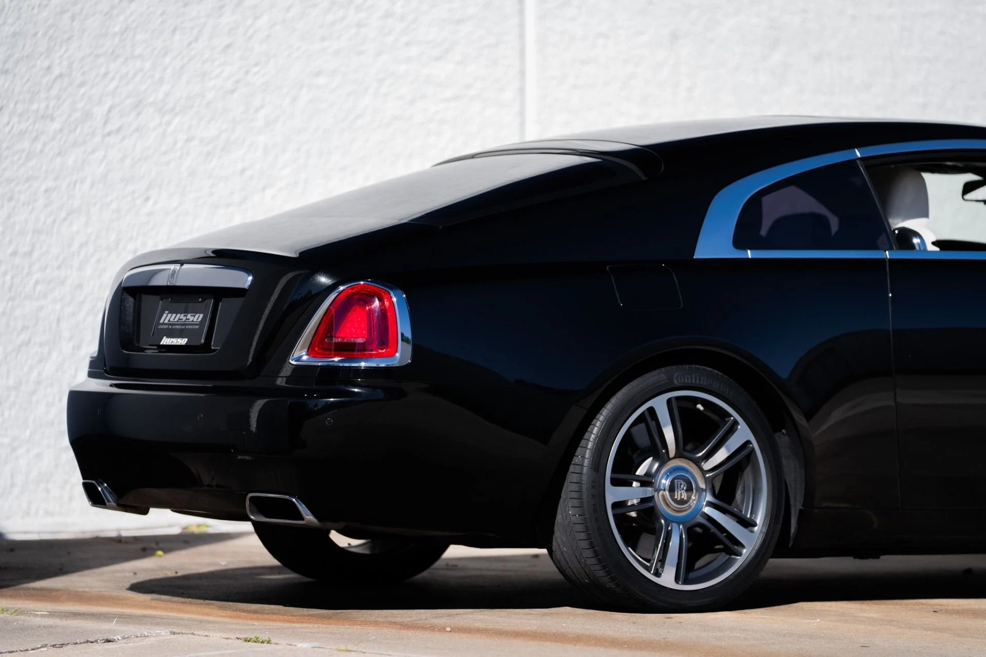 mph038_1068391663_Used_2014_Rolls_Royce_Wraith_1761760080_0d9e83da5f