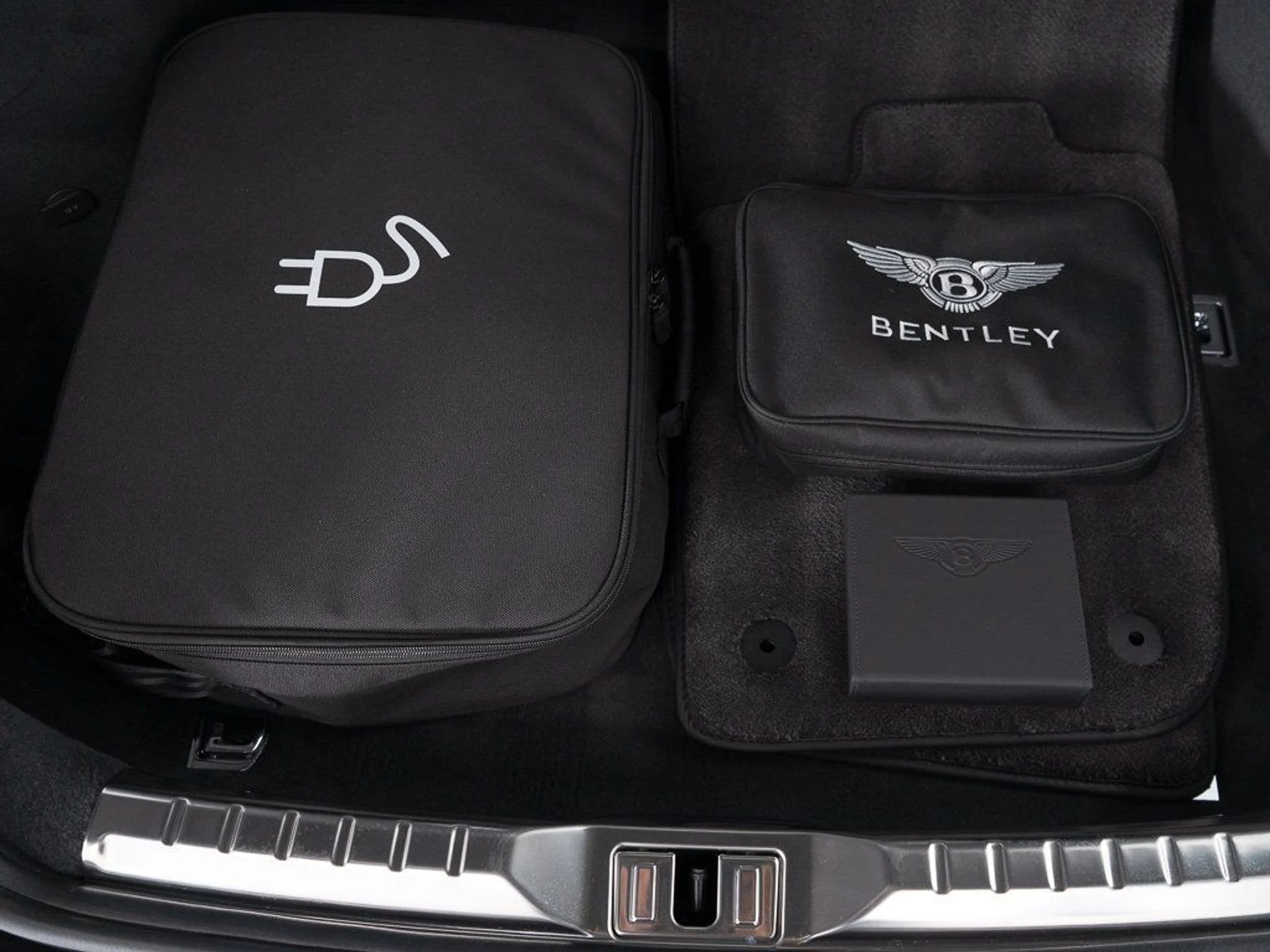 mph038_1068926887_dcc09cc8ddc2bede292fcd7ea63b25a9_255cd93f84