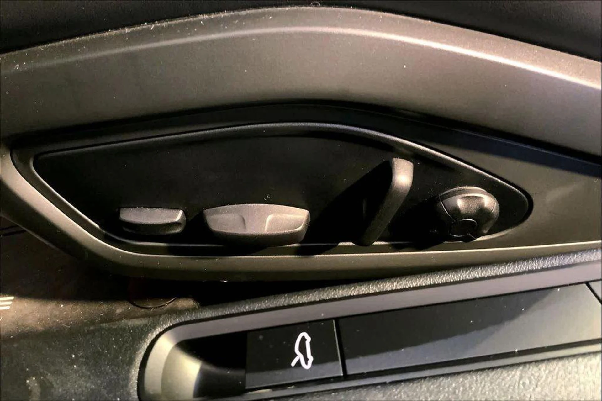 mph038_107166714_Eooa3m6_ONL_0s_Kp_R_Er_I_Erx_Tadd_XM_91296f97f7