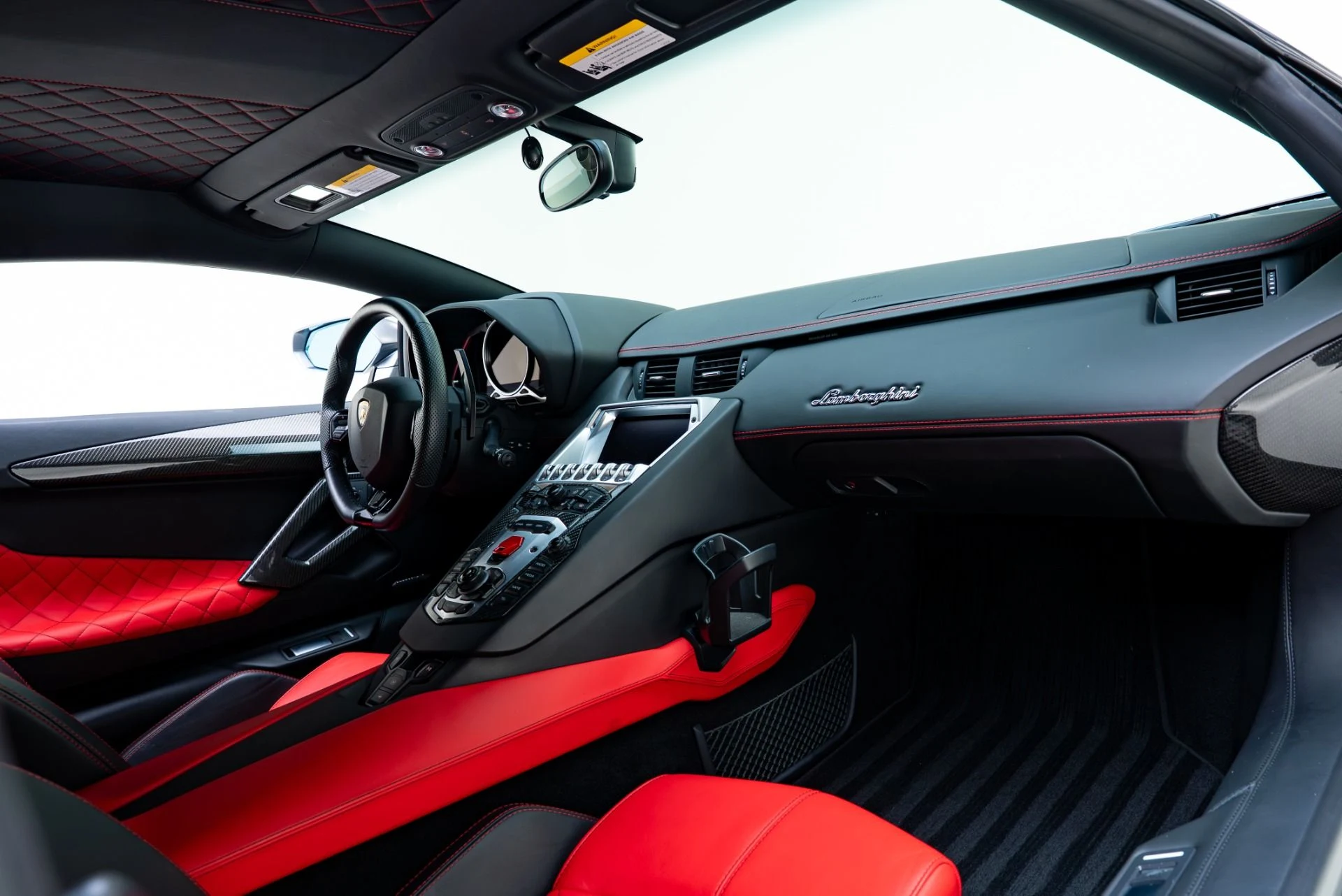 mph038_108226320_Used_2015_Lamborghini_Aventador_LP_700_4_1778261714_c8218e169f