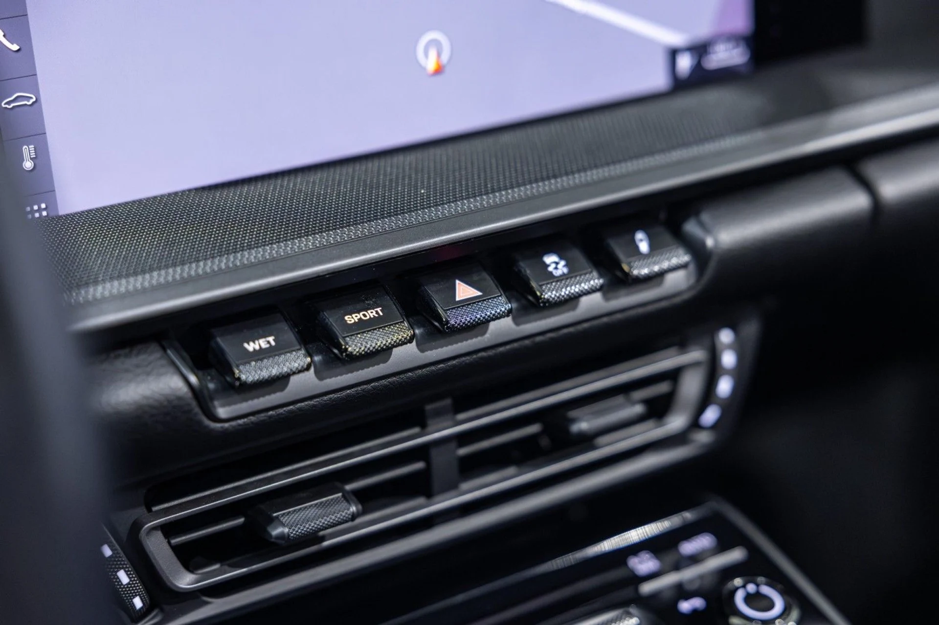 mph038_108568370_1_A_1757e87347