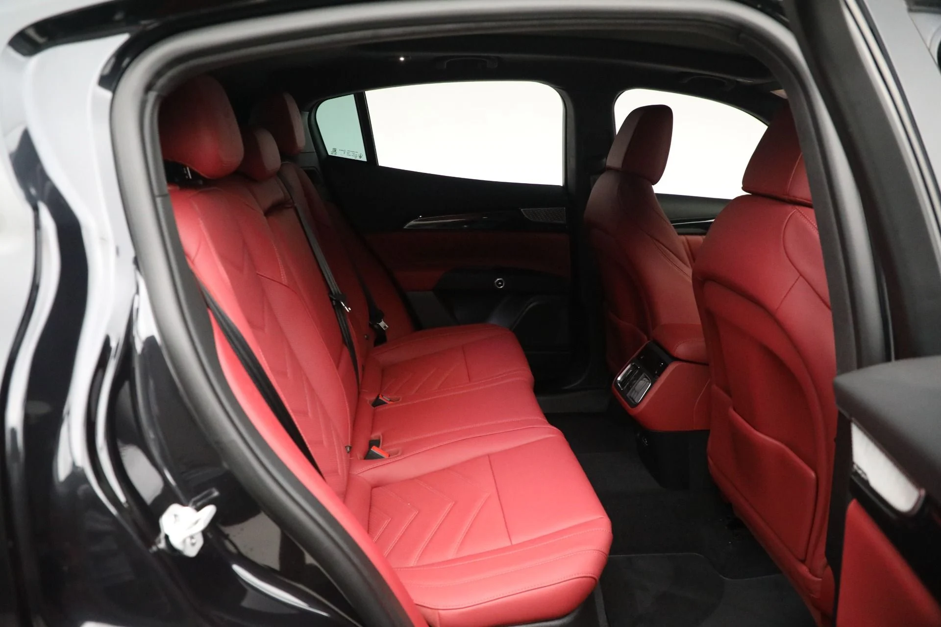 mph038_1088496210_New_2025_Maserati_Grecale_Folgore_f270bb88f7