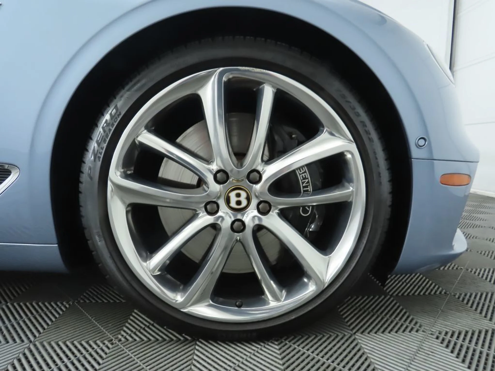 mph038_1095856149_used_2020_bentley_continental_gtv8firsteditionconvertible_8119_22986550_39_1024_c968a6a456