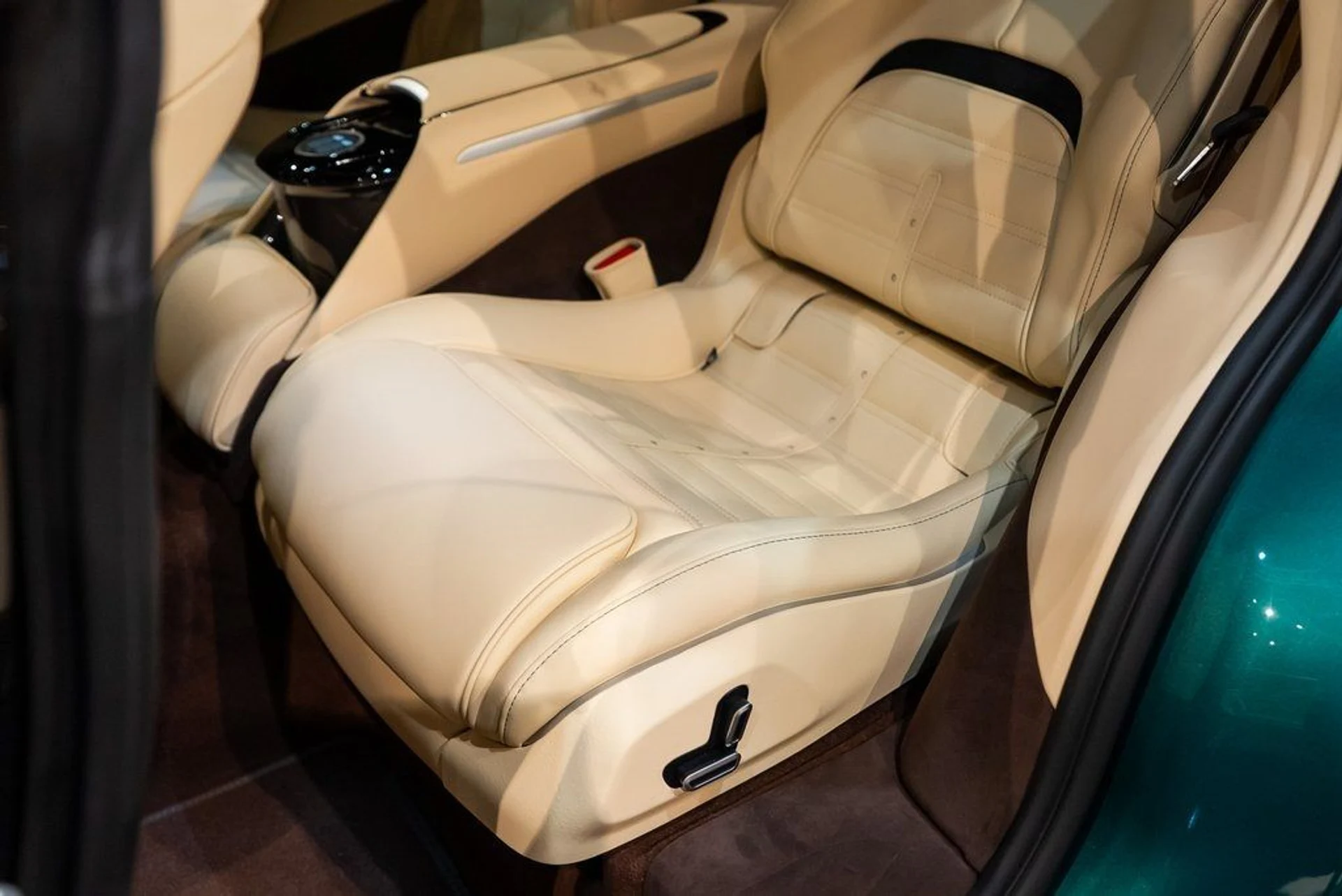 mph038_1112073388_a74106afbf56650ab1bd0197a233c9c6_40c9b0fad2