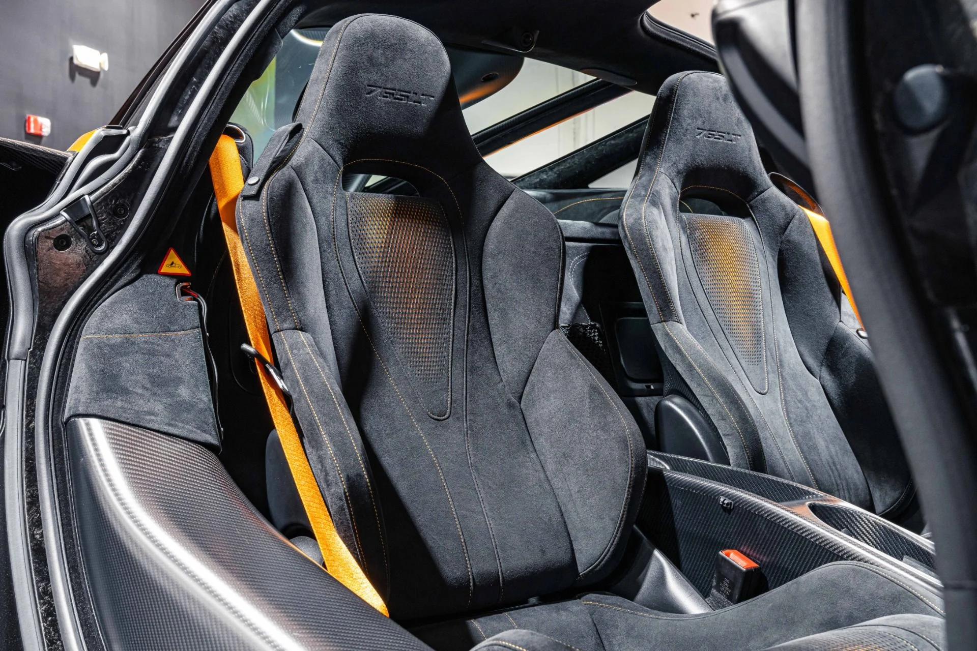 mph038_1176530619_Used_2021_Mc_Laren_765_LT_ROOF_SCOOP_MSO_Papaya_Spark_RYFT_Exhaust_Full_PPF_1764092914_451fa7fa80