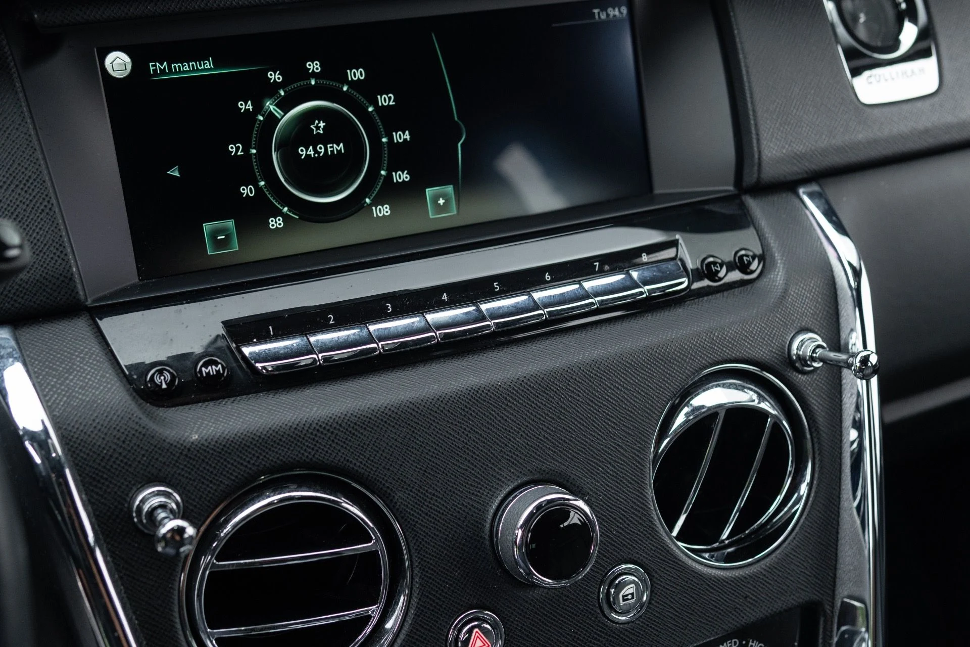 mph038_1183541539_Used_2020_Rolls_Royce_Cullinan_1775753700_50c3259a54