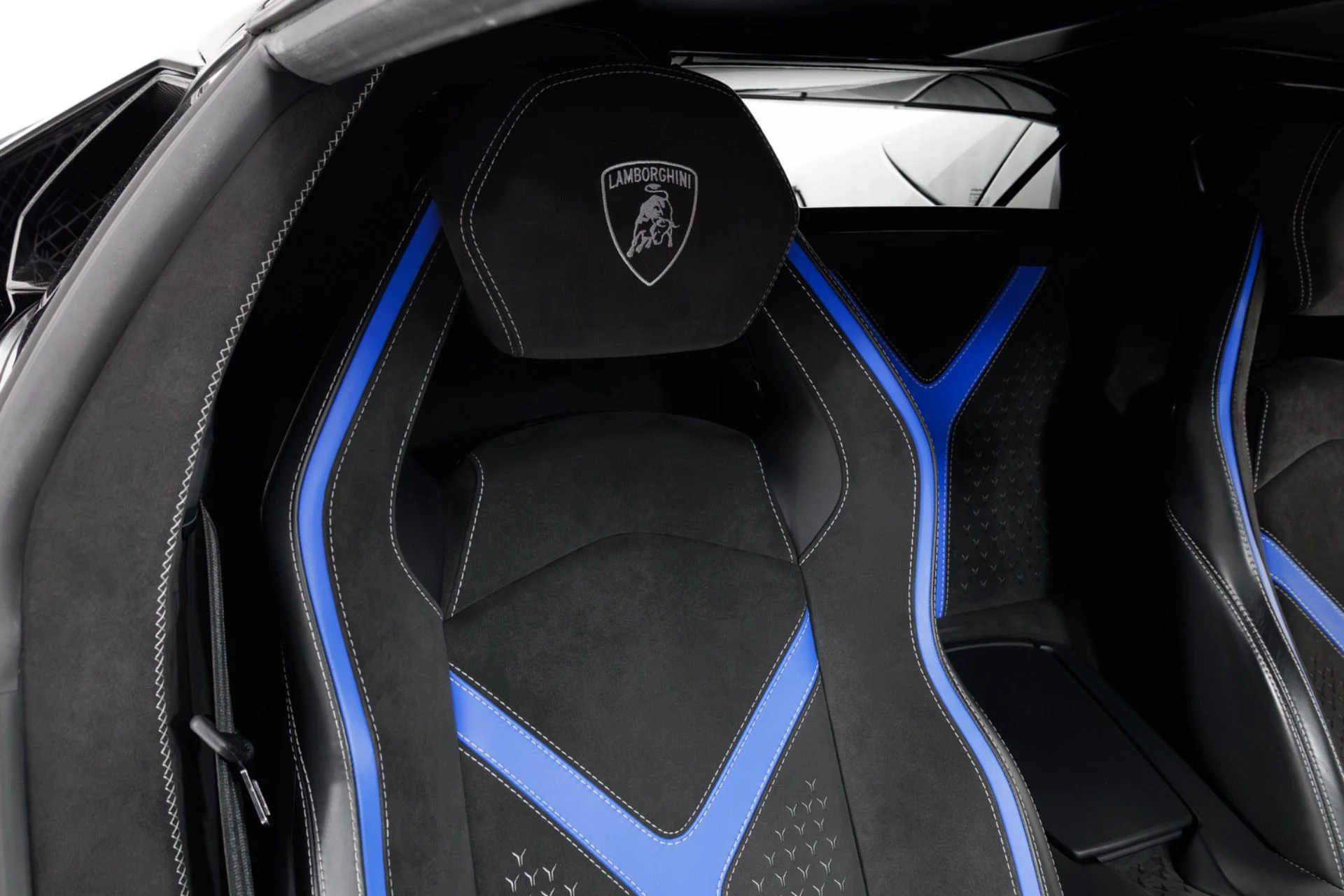 mph038_118619050_Used_2022_Lamborghini_Aventador_LP_780_4_Ultimae_Roadster_1793224005_8580317813