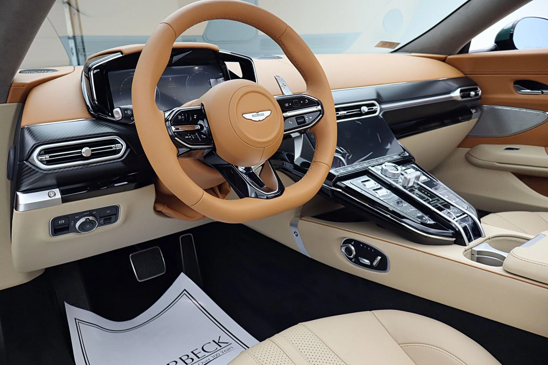 mph038_1196819385_New_2026_Aston_Martin_Vantage_Roadster_959ee031e0