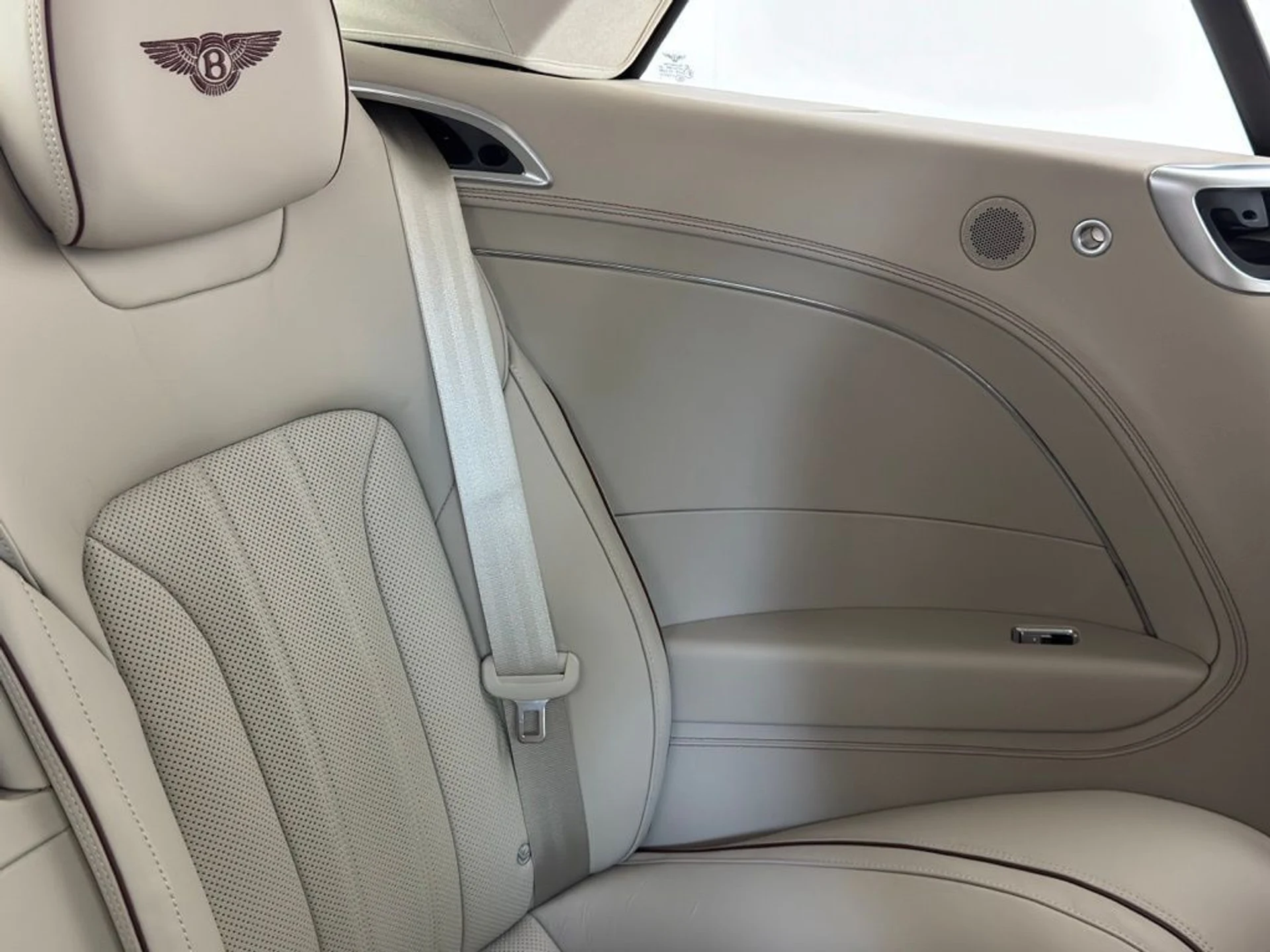 mph038_1219019549_32qjelwsujx1so0nyrws3bqhk0x9_1d2200ead3