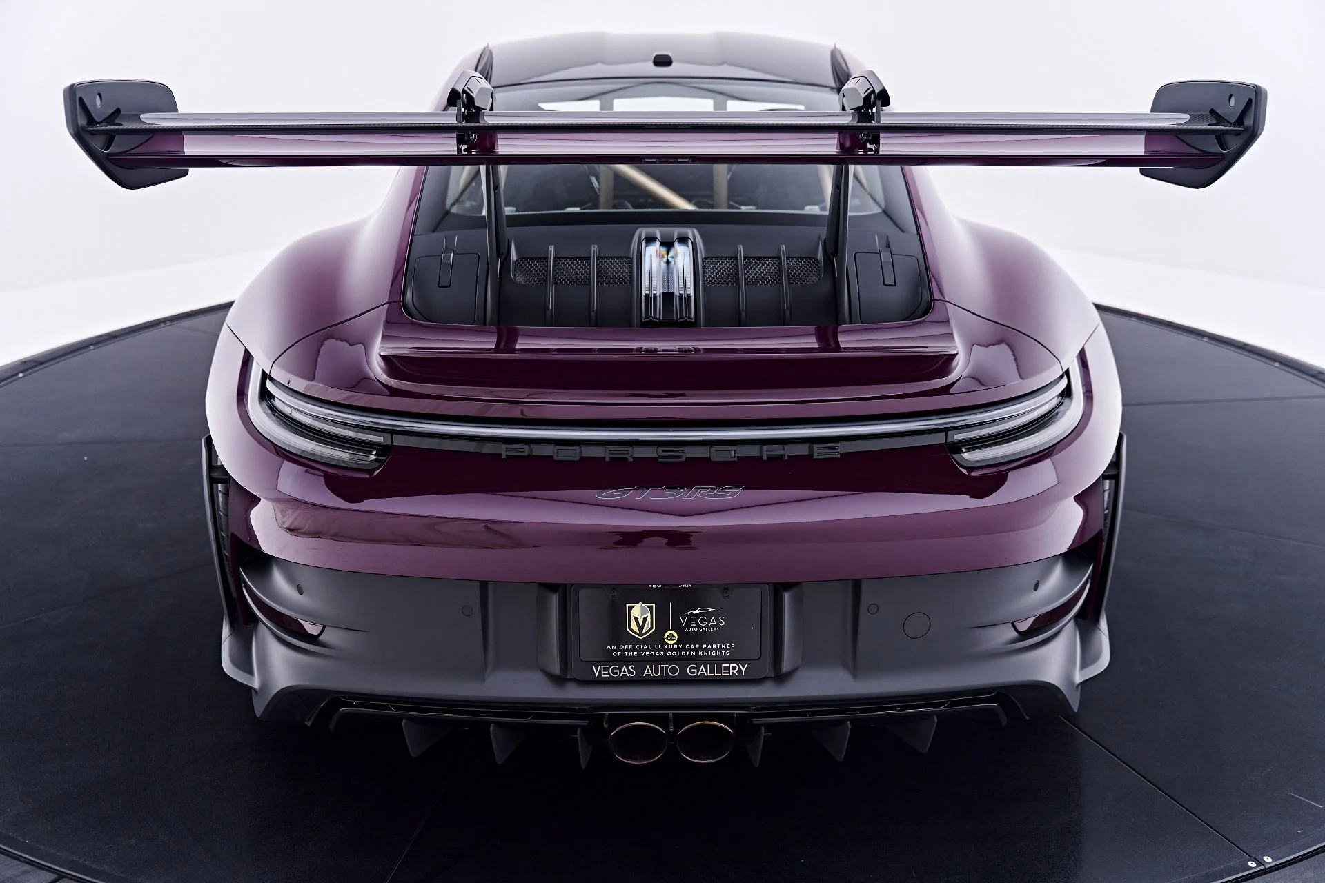 mph038_1222926853_Used_2025_Porsche_911_GT_3_RS_1784854068_e945fb304e