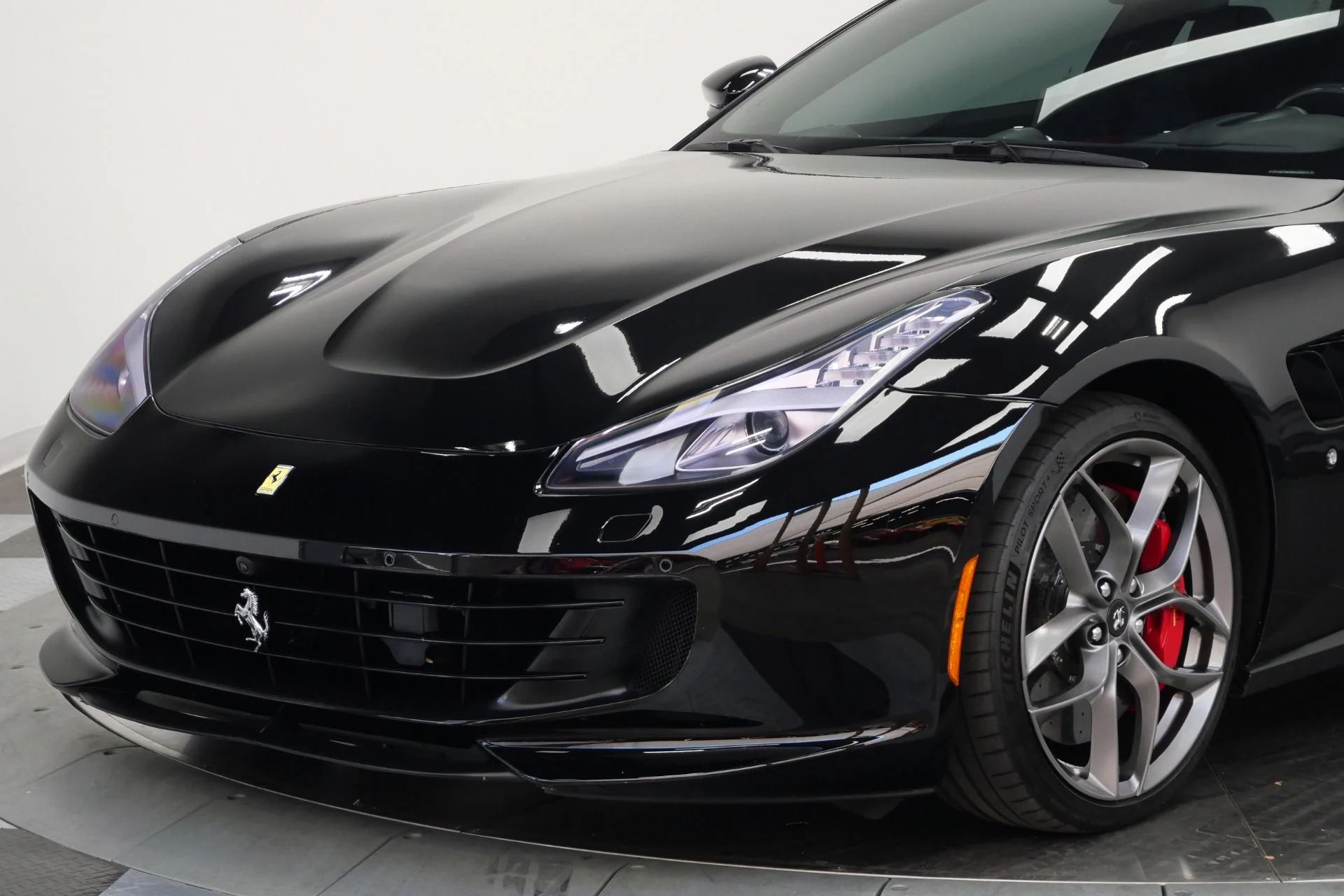 mph038_1229204374_Used_2019_Ferrari_GTC_4_Lusso_T_Leather_and_Alcantara_Interior_Heated_and_Ventilated_Seats_1786464886_5f158e6161