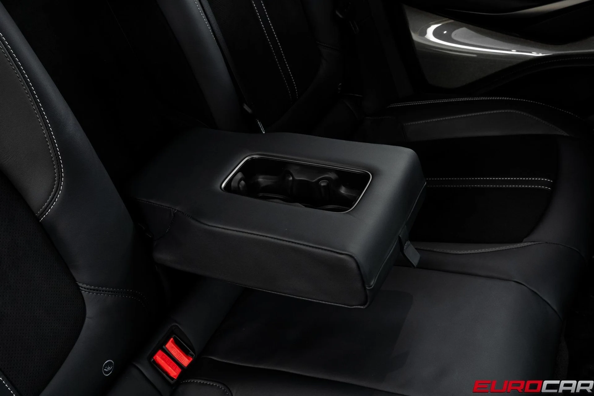 mph038_1252309408_image_39_a97cd91ae5