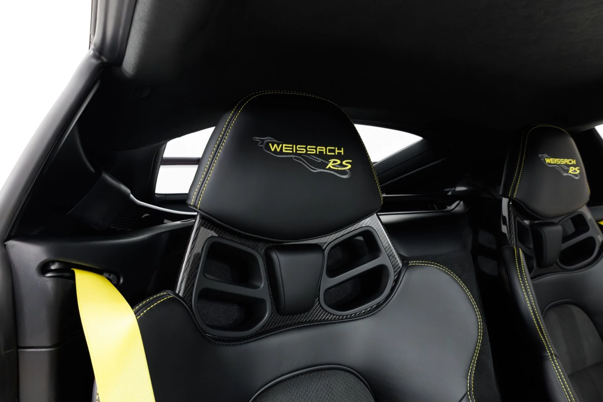 mph038_1254743219_Used_2025_Porsche_718_Cayman_GT_4_RS_1774365223_0d058d57c1