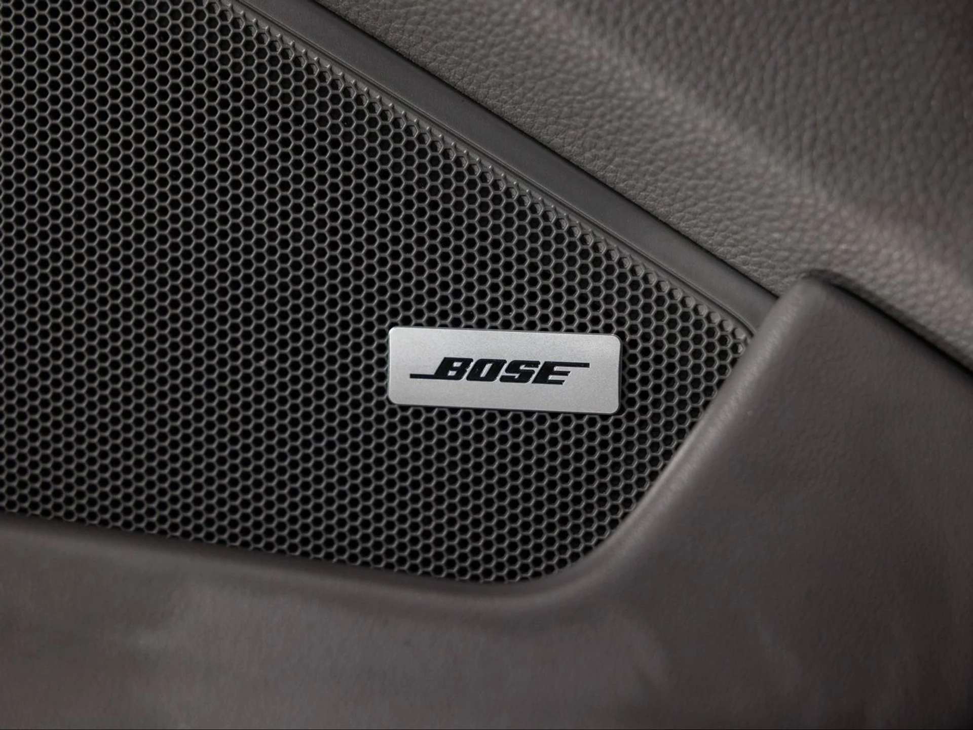 mph038_1256520470_c02d913a11981bea764f4536ede48c65_83b235a474