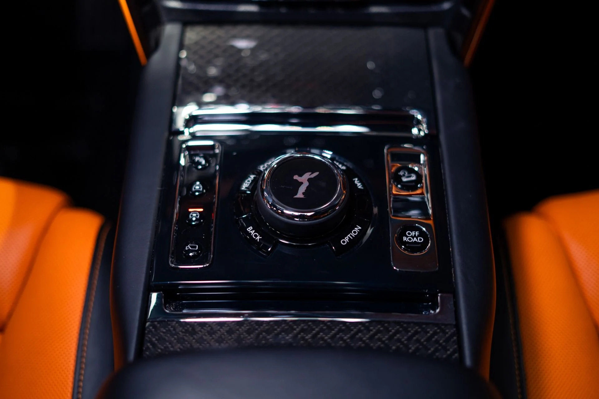 mph038_1257770772_Used_2022_Rolls_Royce_Black_Badge_Cullinan_500_K_MSRP_Urban_Widebody_Body_1783997943_24e4c5e080