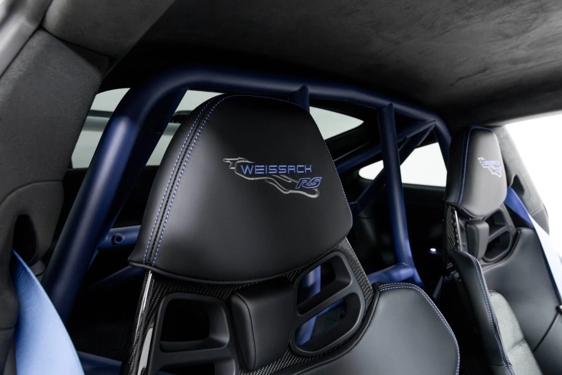 mph038_1262970647_Used_2024_Porsche_911_GT_3_RS_1763426485_57a9edf6f7