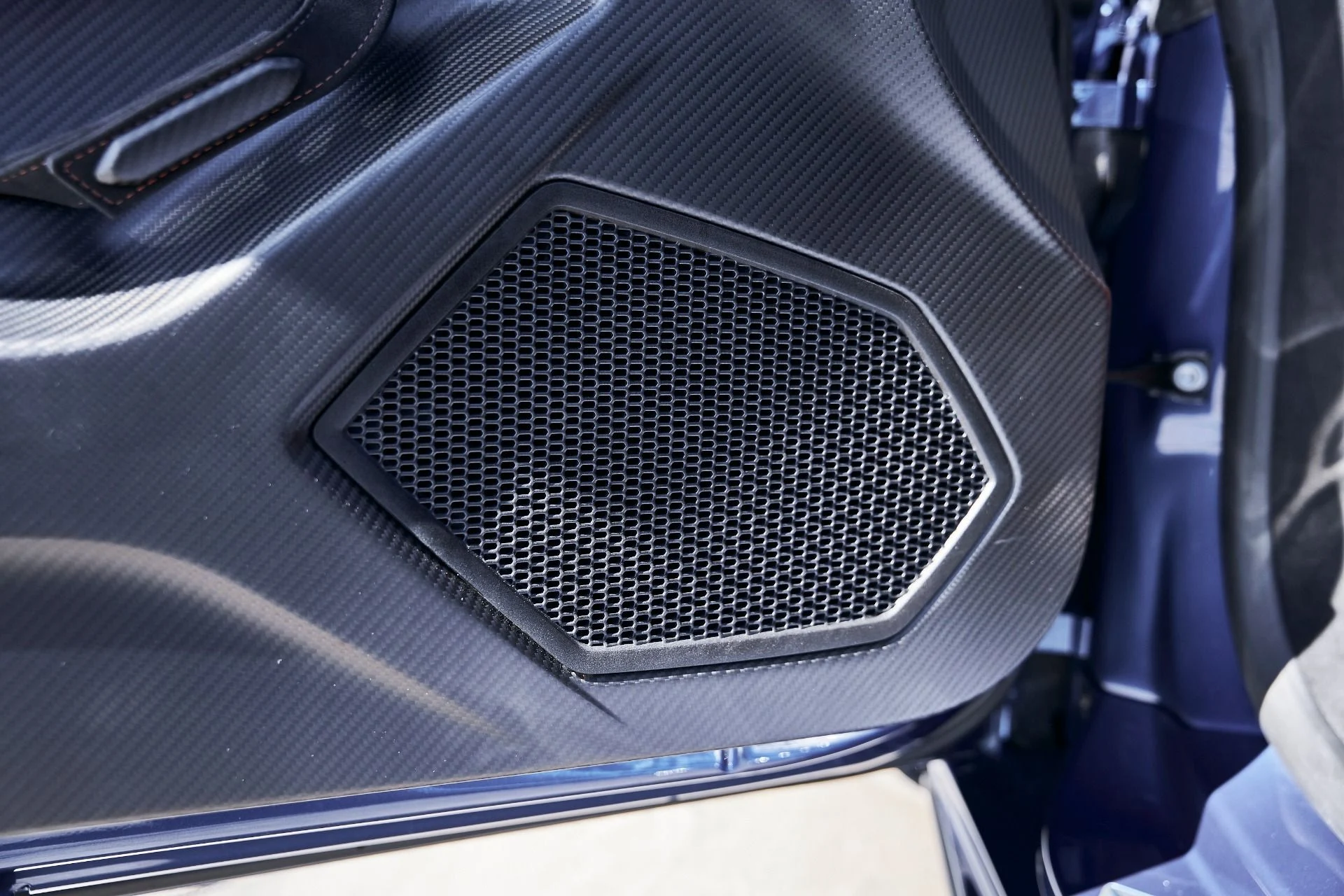 mph038_1265316848_Used_2024_Lamborghini_Huracan_Tecnica_Base_1773278449_034a52e2c6