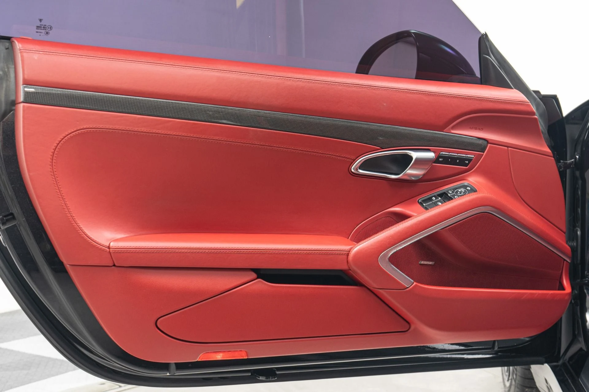 mph038_1271209688_Used_2014_Porsche_911_Turbo_S_560_Horsepower_Natural_Leather_Heated_and_Ventilated_Seats_1776370502_f988a17d61