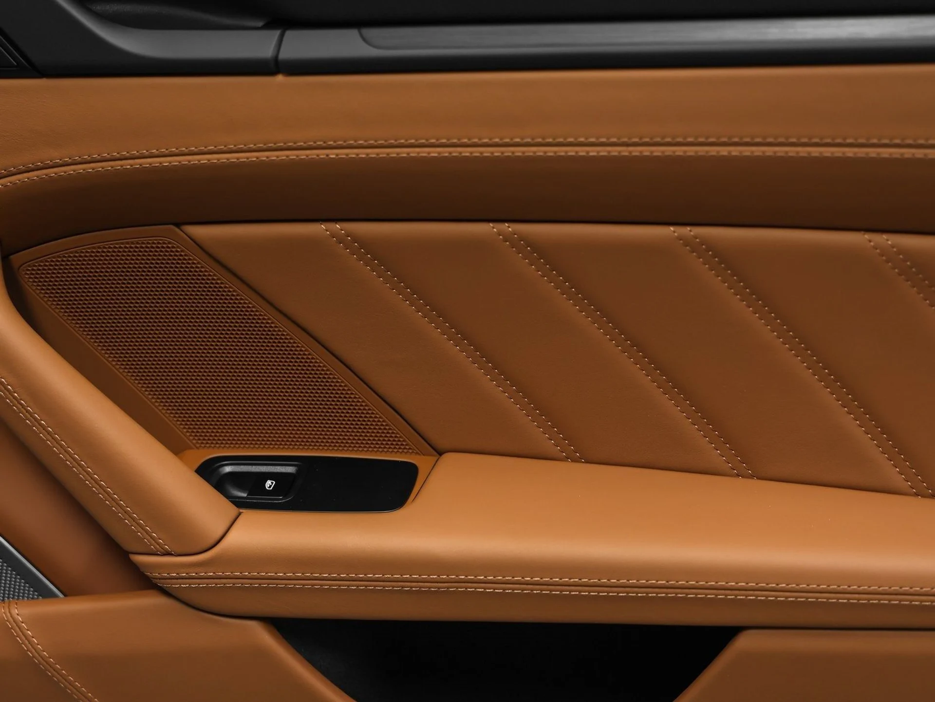 mph038_1288497530_39_81c4e765c2